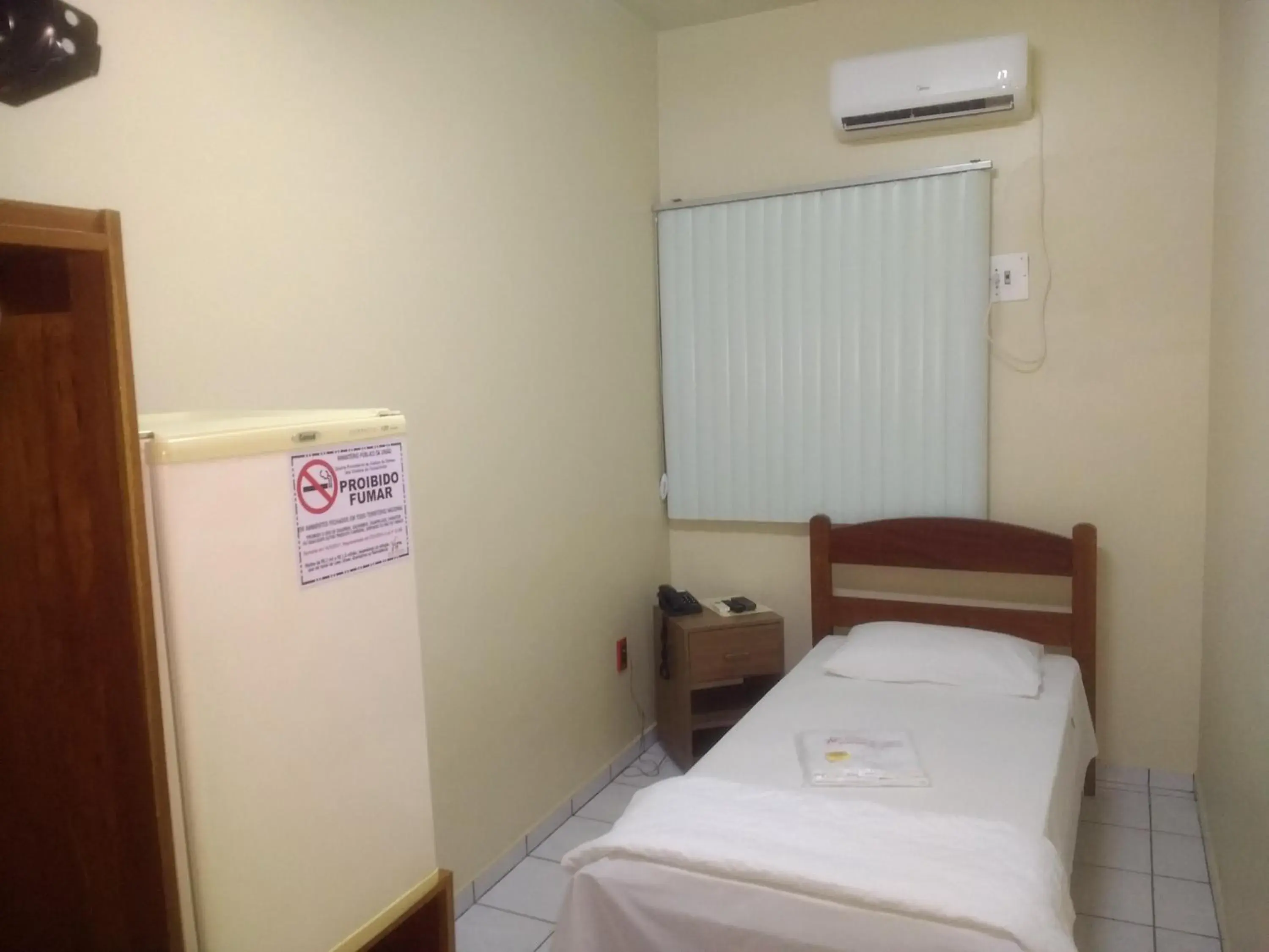 Single Room with Bathroom in Hotel Goiânia Single Room with Bathroom in Hotel Goiânia