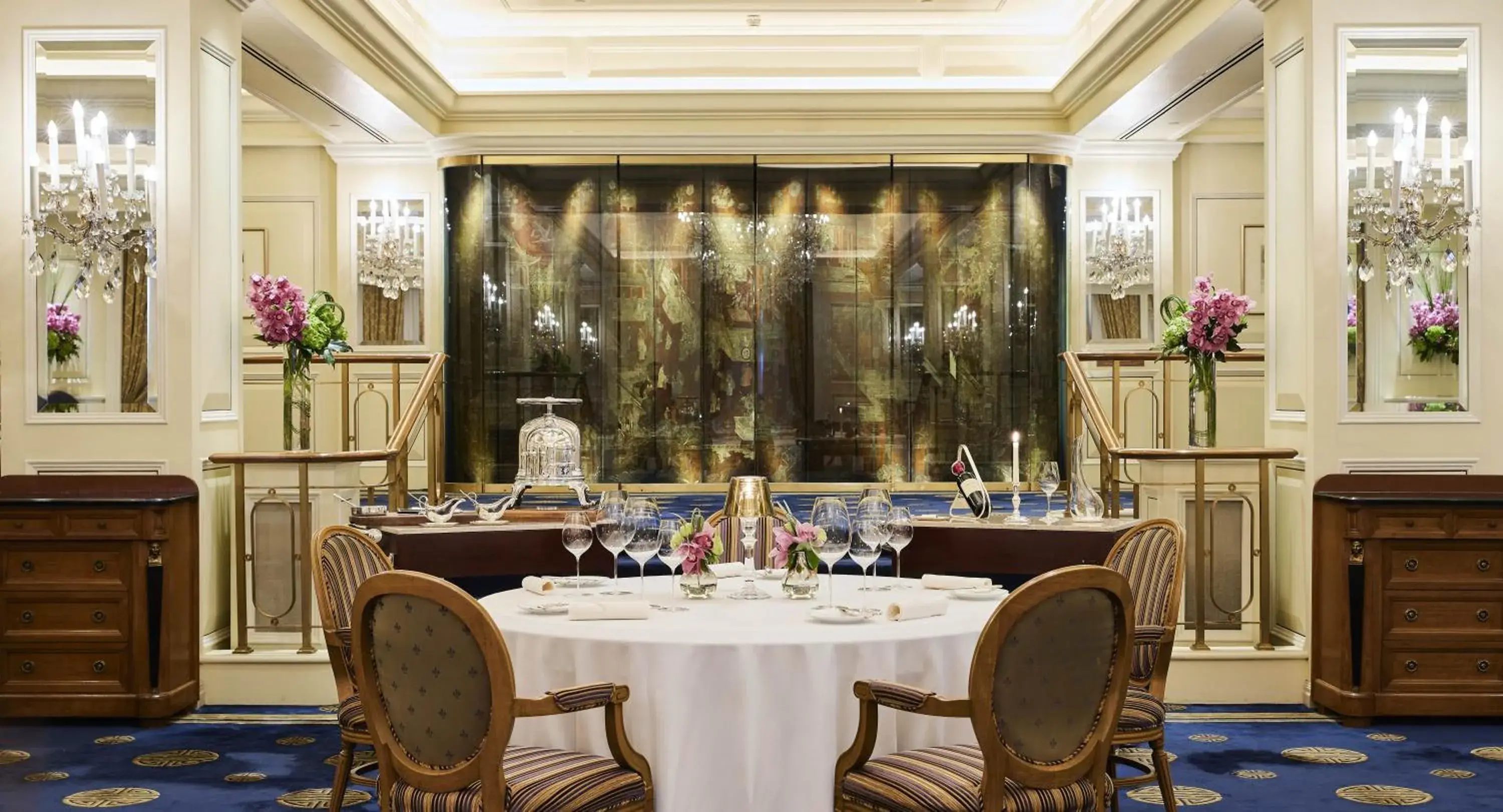 Restaurant/places to eat in The Peninsula Hong Kong Restaurant/places to eat in The Peninsula Hong Kong