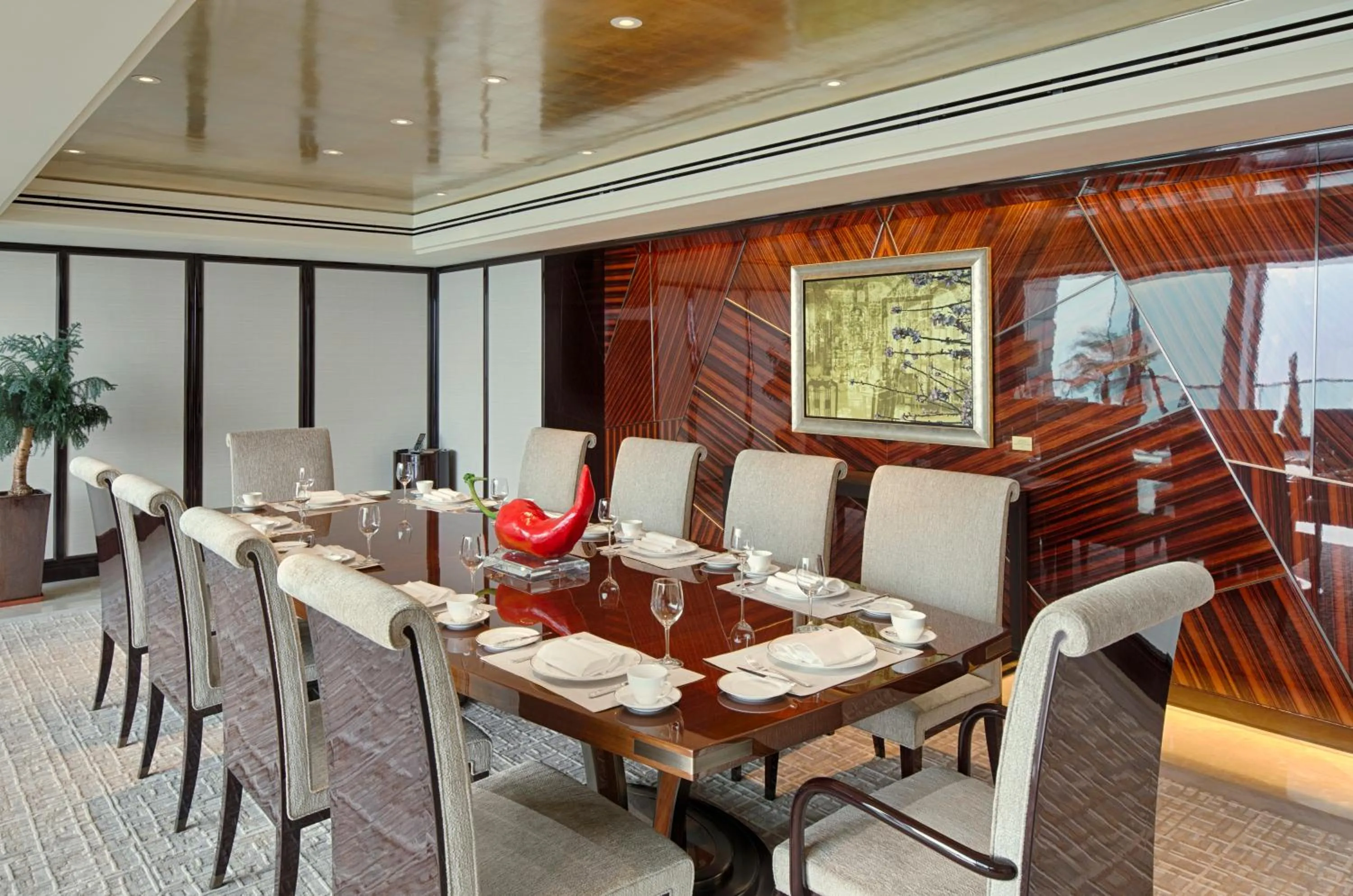 Dining area in The Peninsula Hong Kong