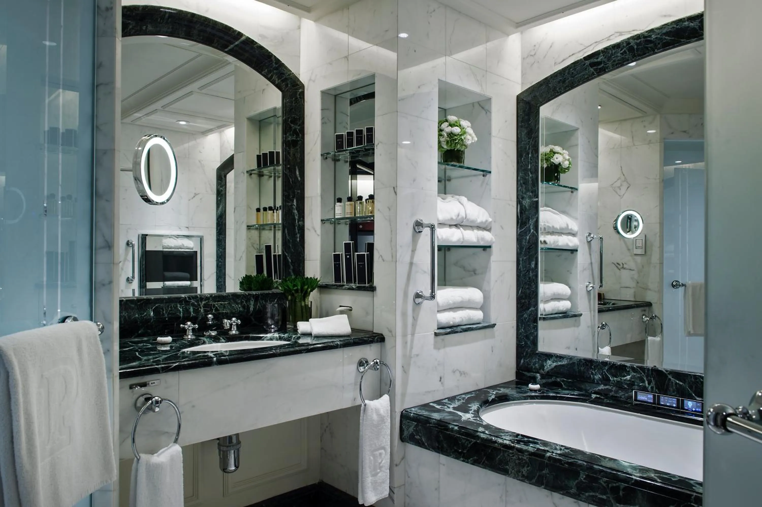 Bathroom in The Peninsula Hong Kong