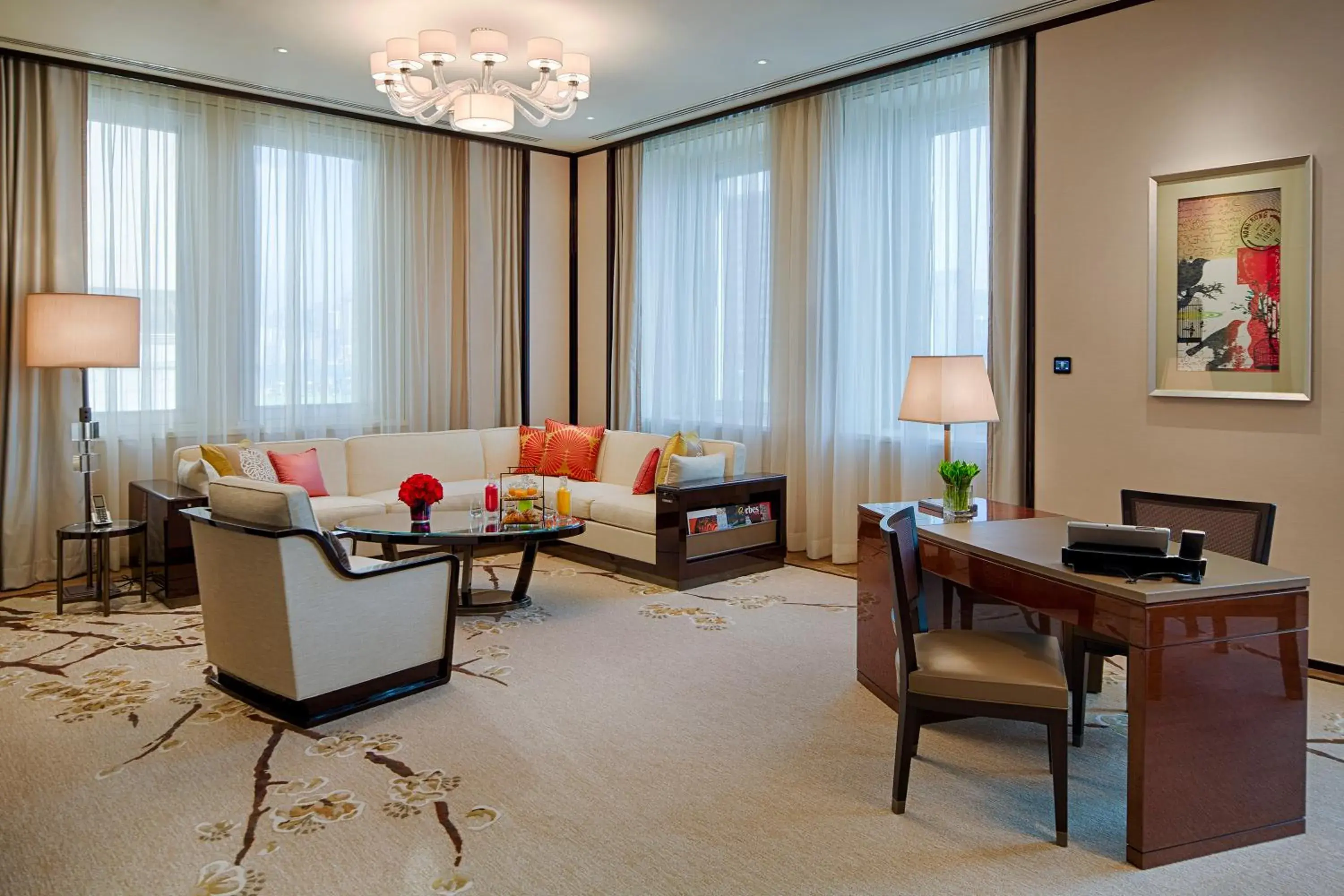 Living room in The Peninsula Hong Kong Living room in The Peninsula Hong Kong