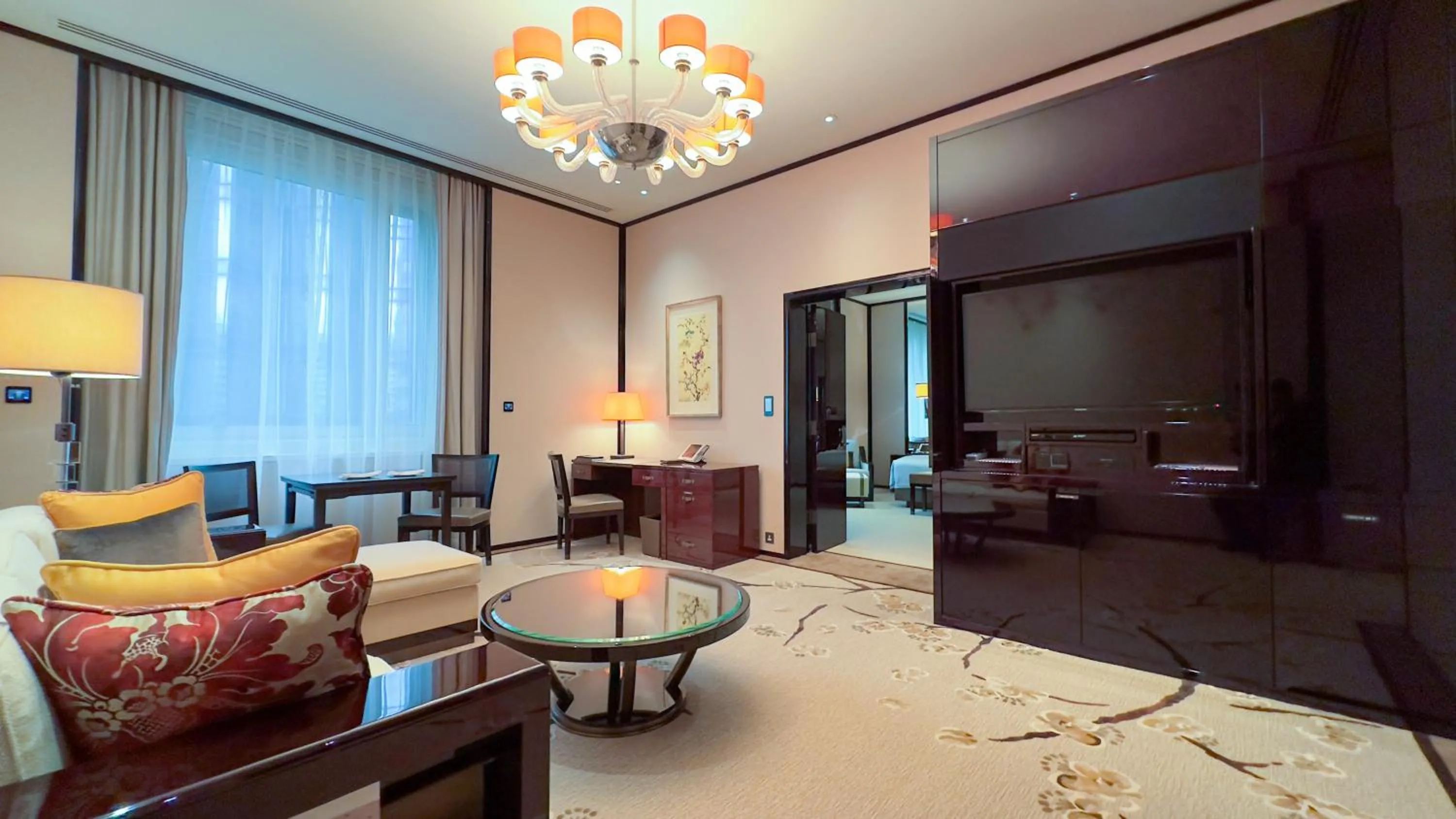 Living room in The Peninsula Hong Kong