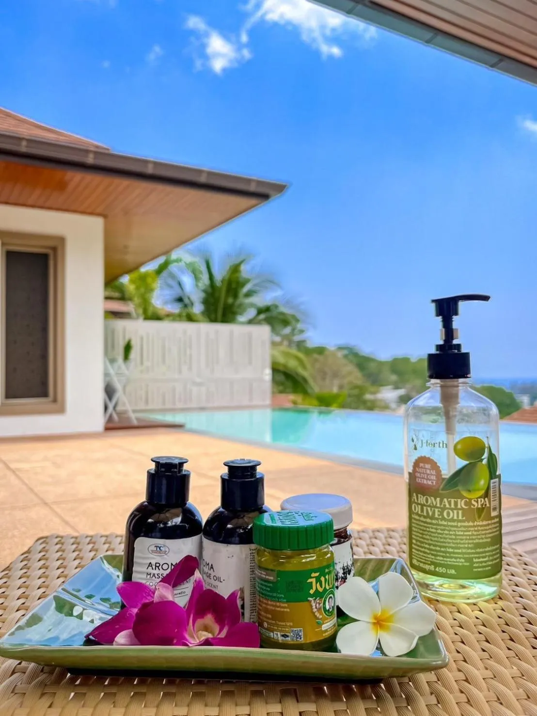 Massage in Villa Tantawan Resort - Private Pool Villas