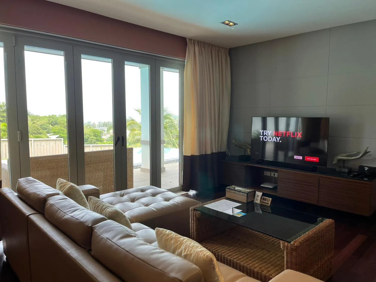 Living room in Villa Tantawan Resort - Private Pool Villas