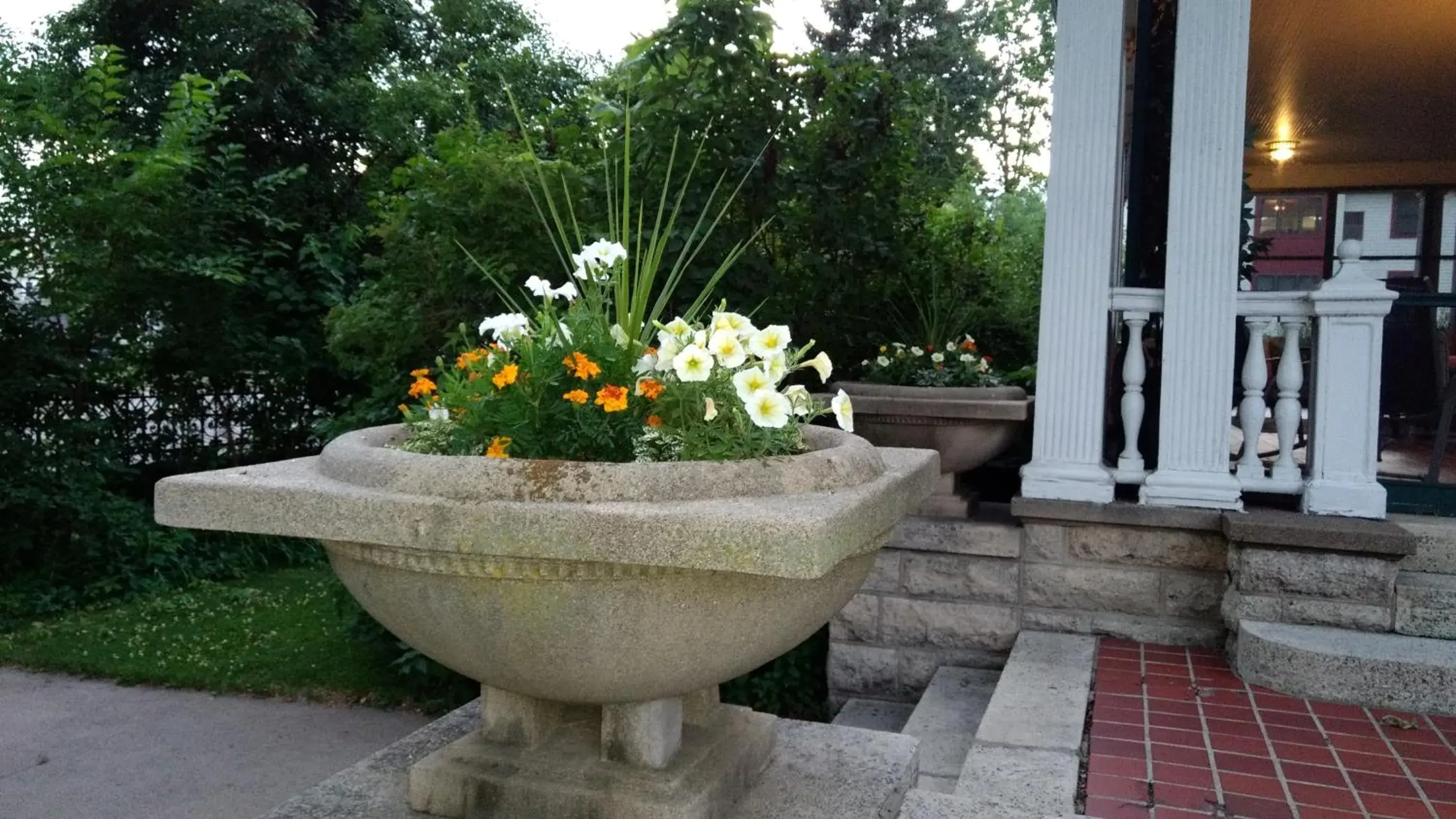 Alexander Mansion Bed & Breakfast Alexander Mansion Bed & Breakfast