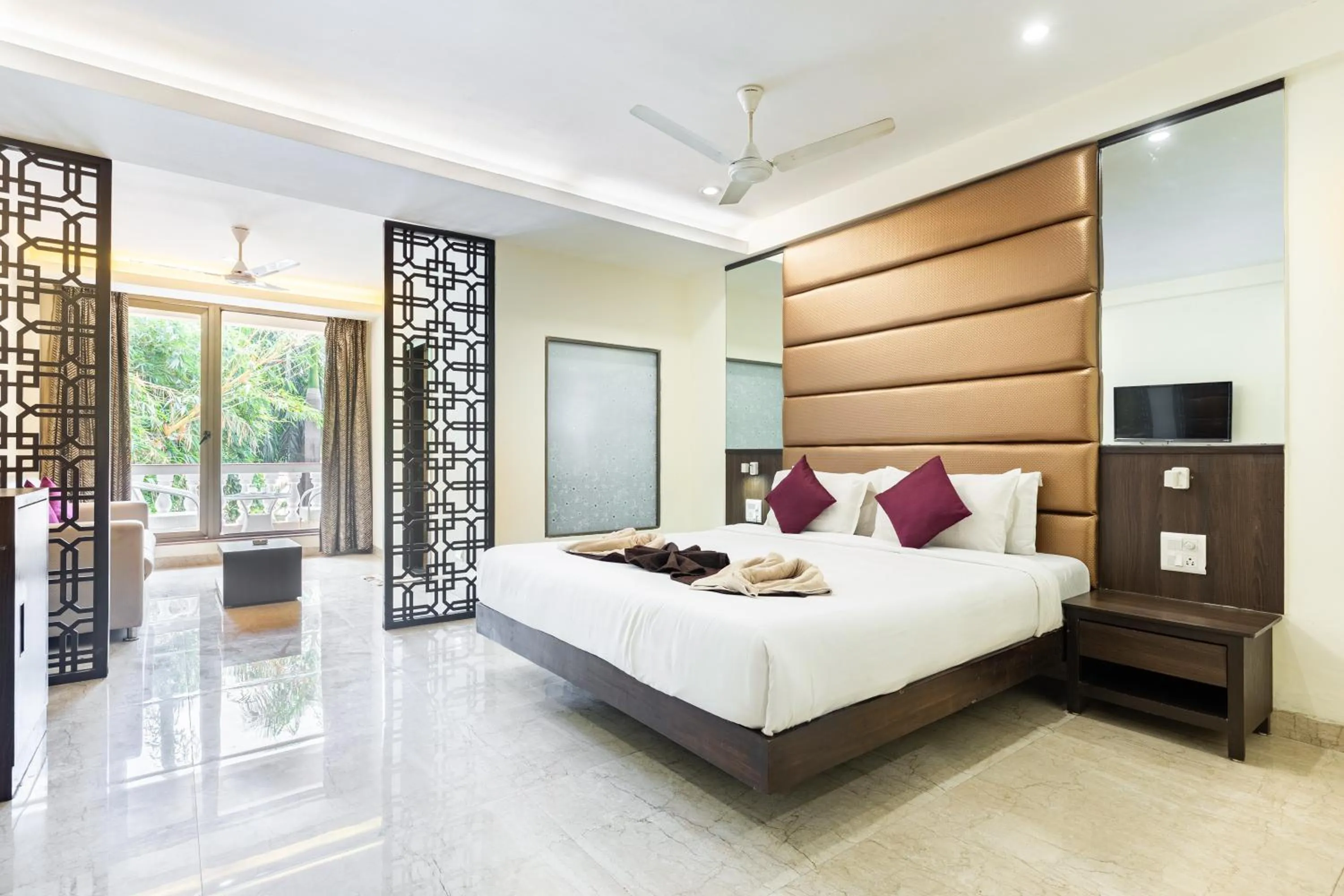 Bedroom, Bed in CALUX Joia Do Mar Resort - Calangute