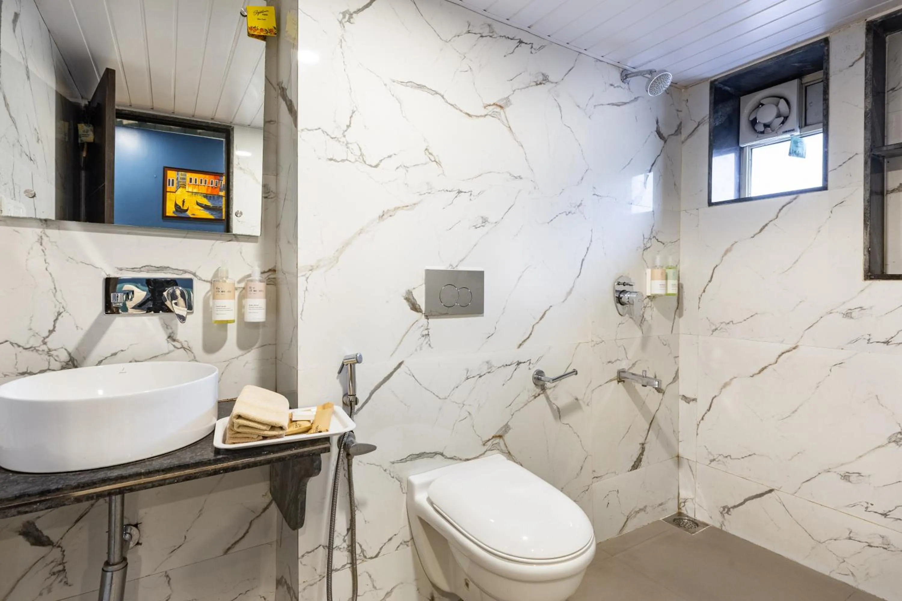 Bathroom in CALUX Joia Do Mar Resort - Calangute