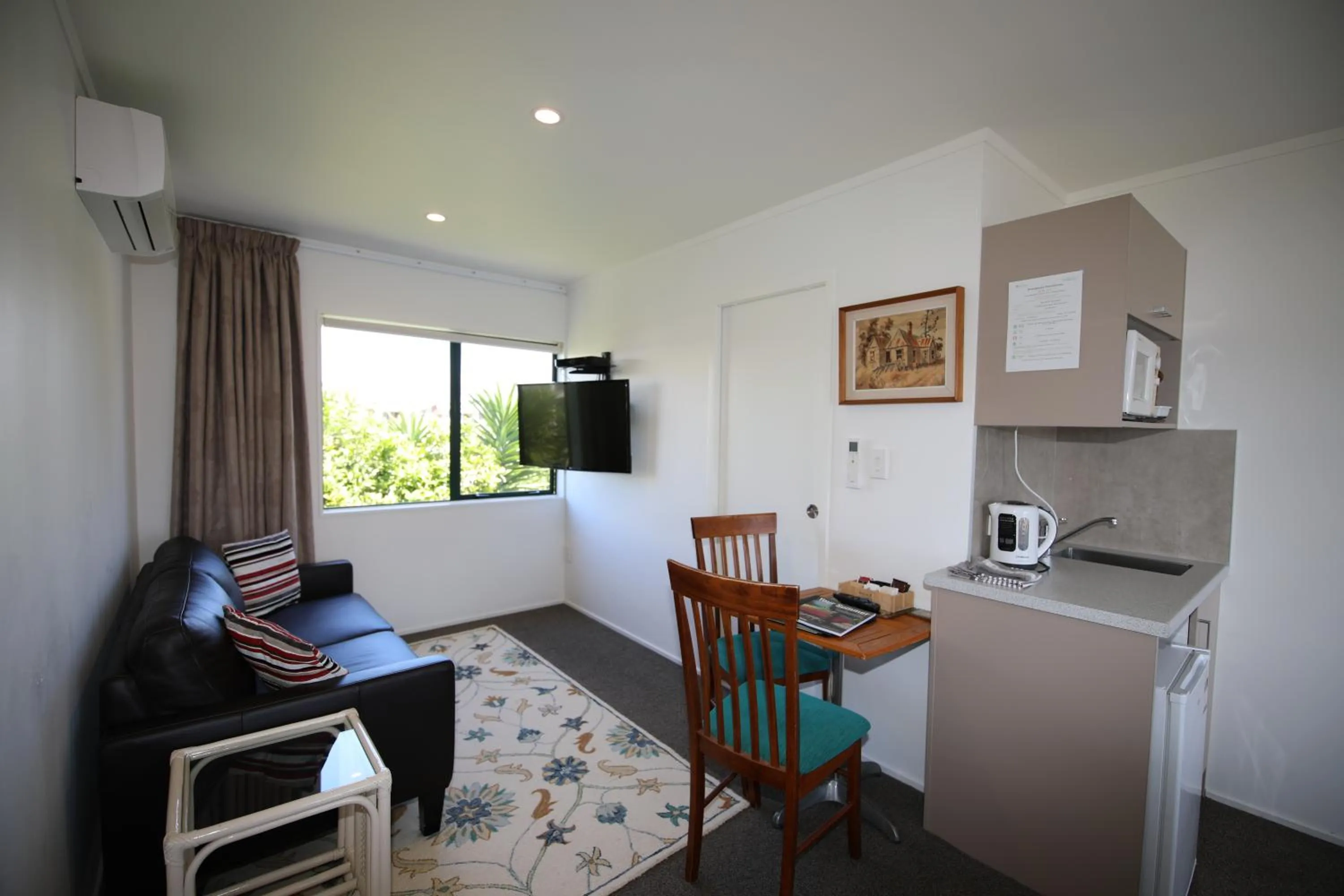 Seating area in Blue Marlin Apartments