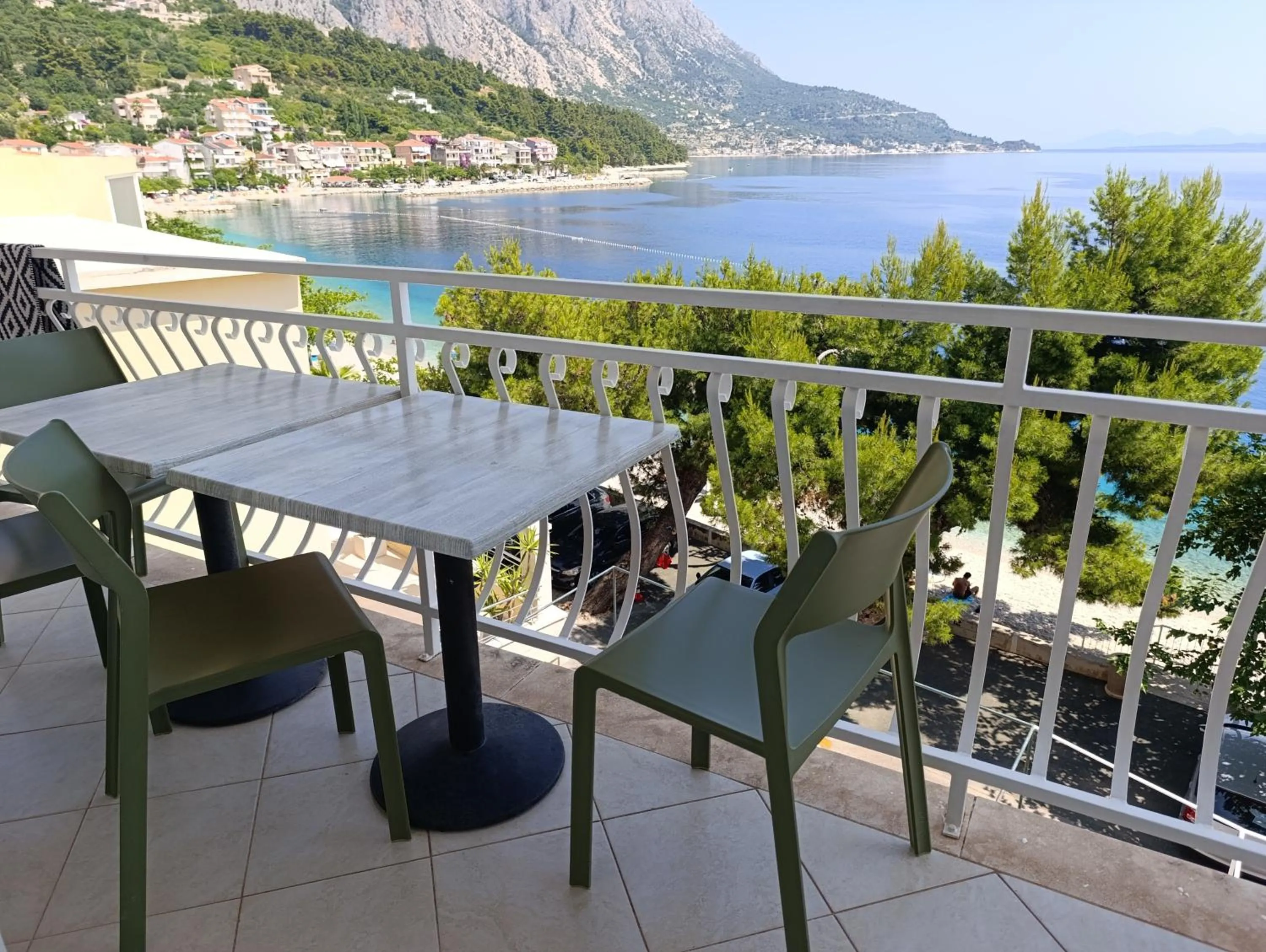 Beachfront Apartment Deluxe