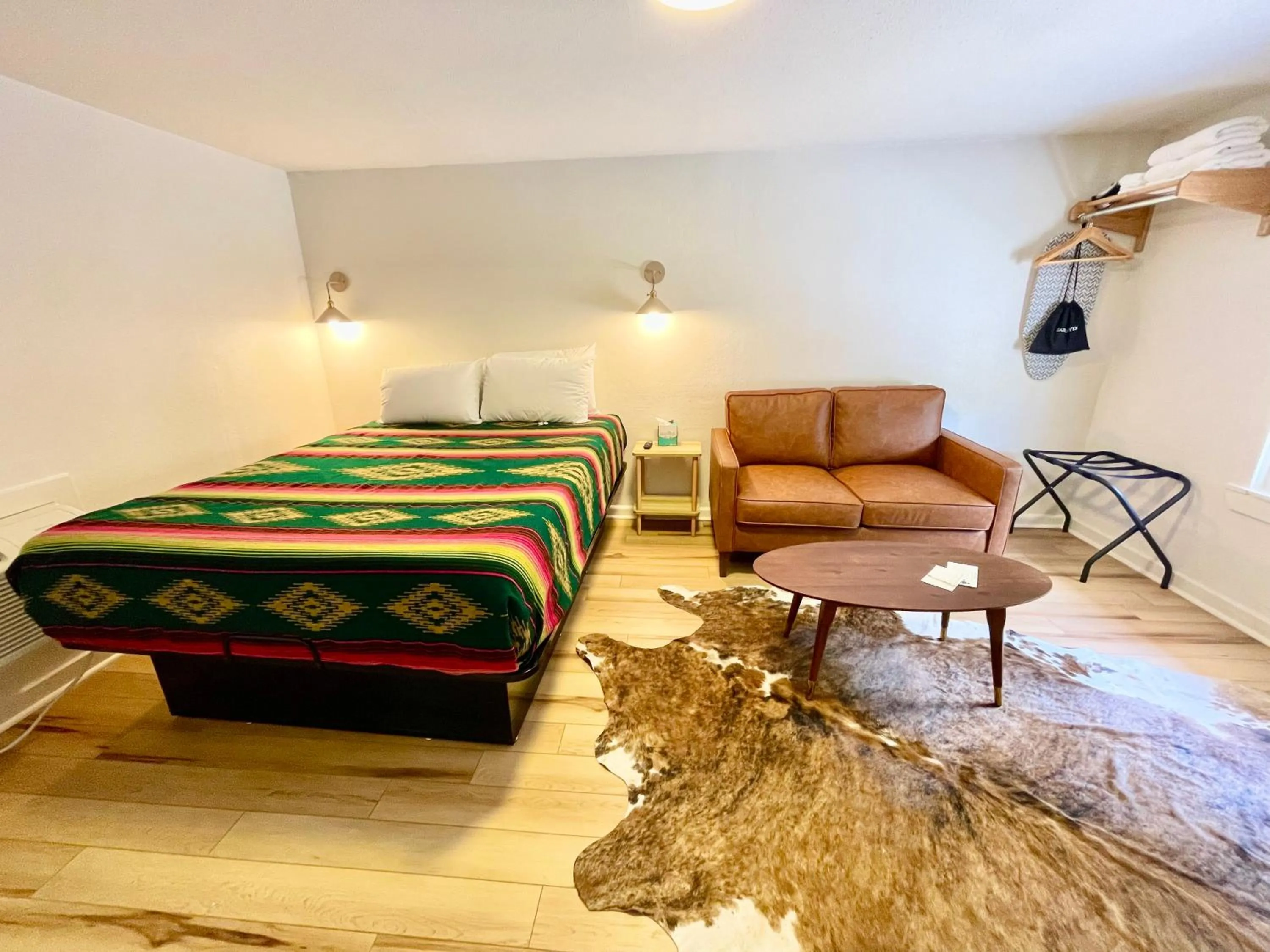 Bed in Frederick Motel