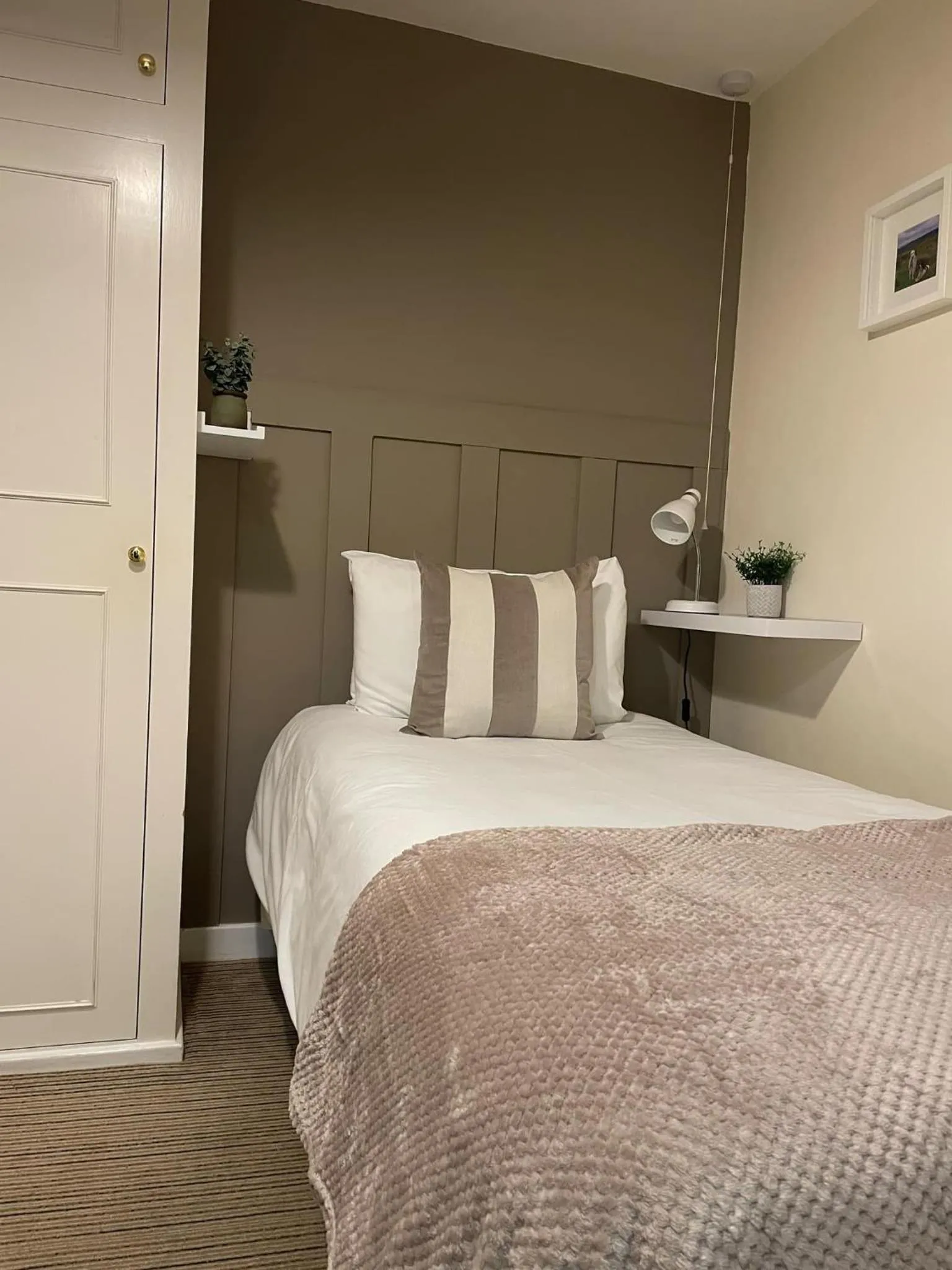 Bedroom, Bed in The Barn Guest House and Tearoom