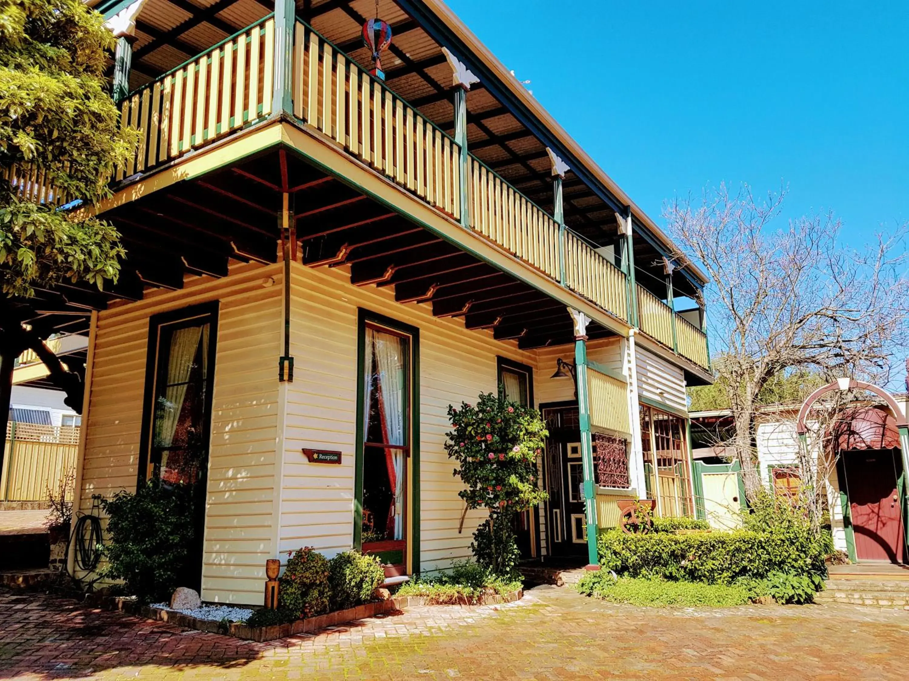 Facade/entrance in Bridgefield Guest House Facade/entrance in Bridgefield Guest House
