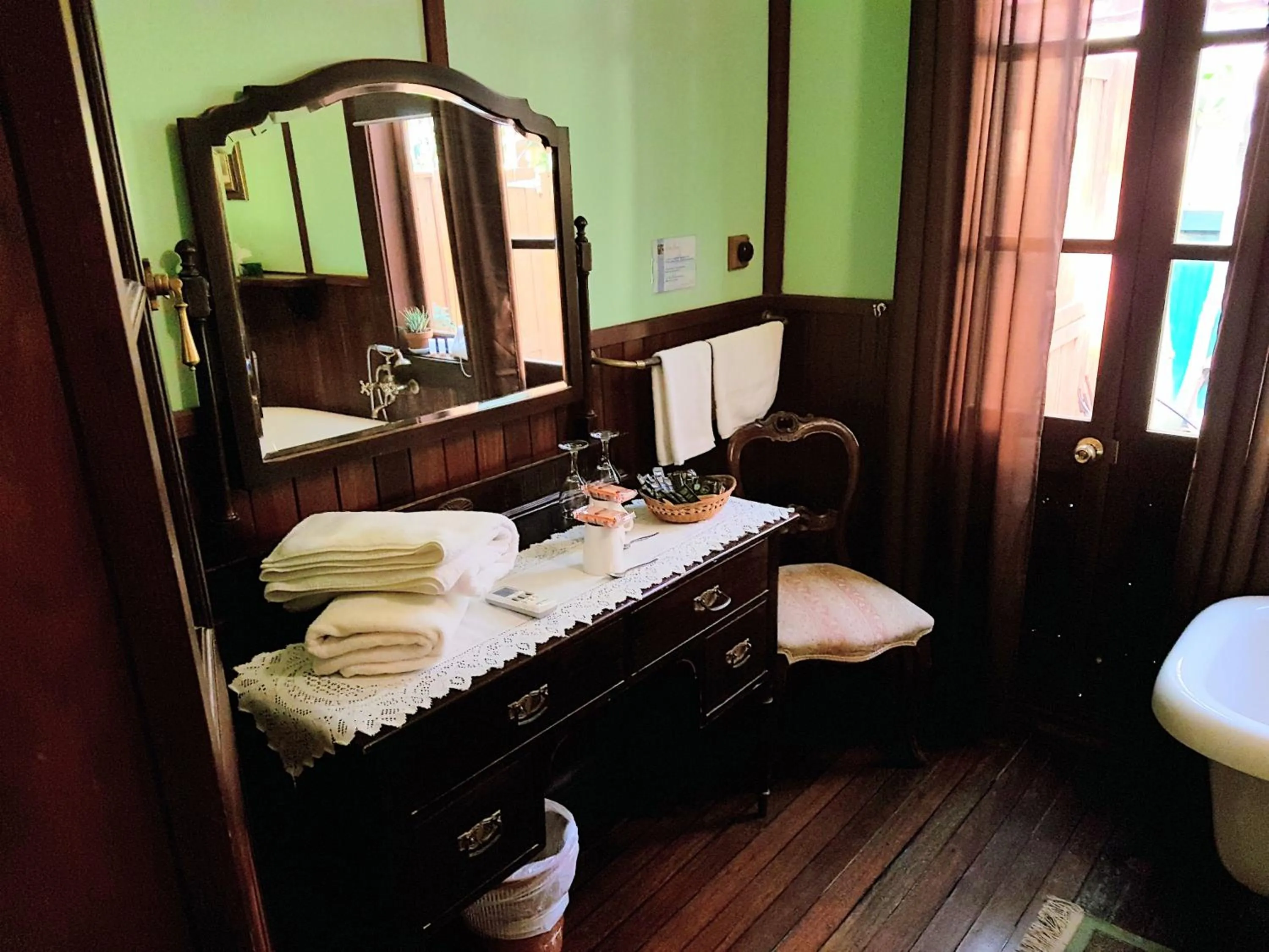 Bathroom in Bridgefield Guest House