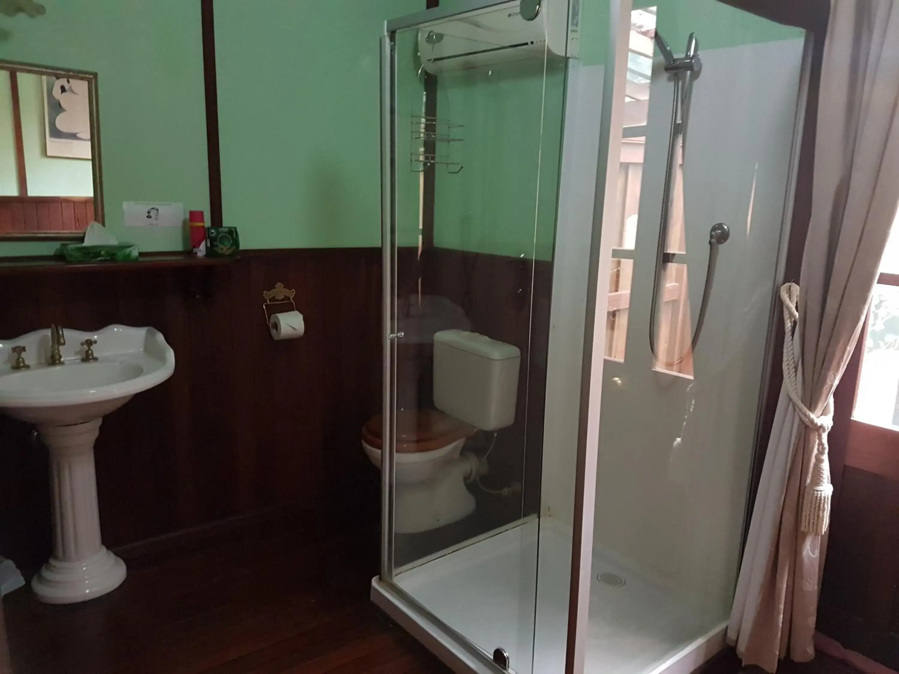 Bathroom in Bridgefield Guest House Bathroom in Bridgefield Guest House