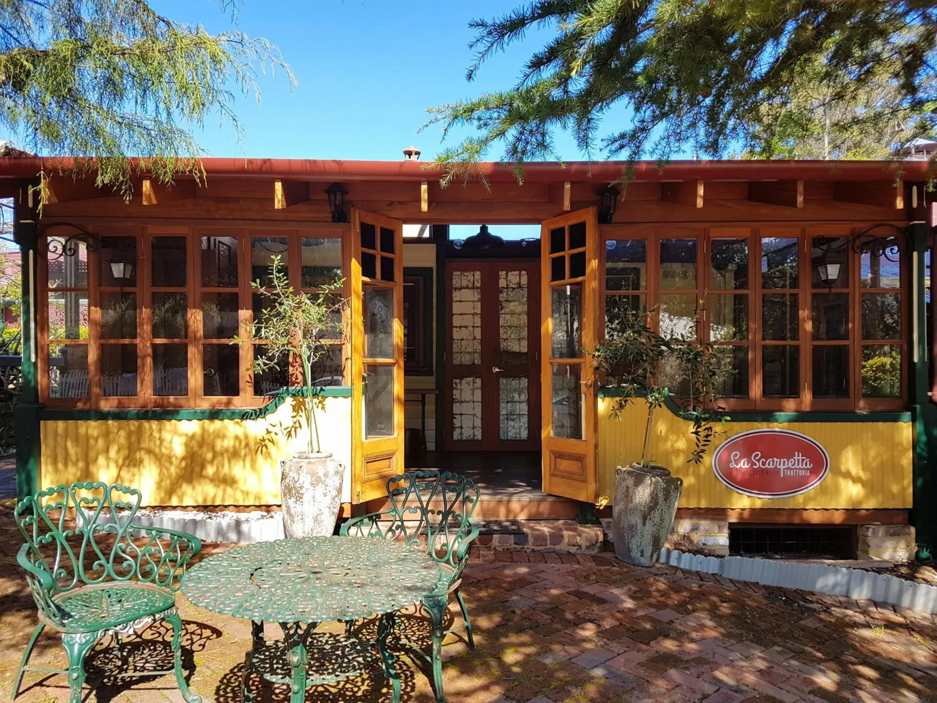 Restaurant/places to eat in Bridgefield Guest House Restaurant/places to eat in Bridgefield Guest House