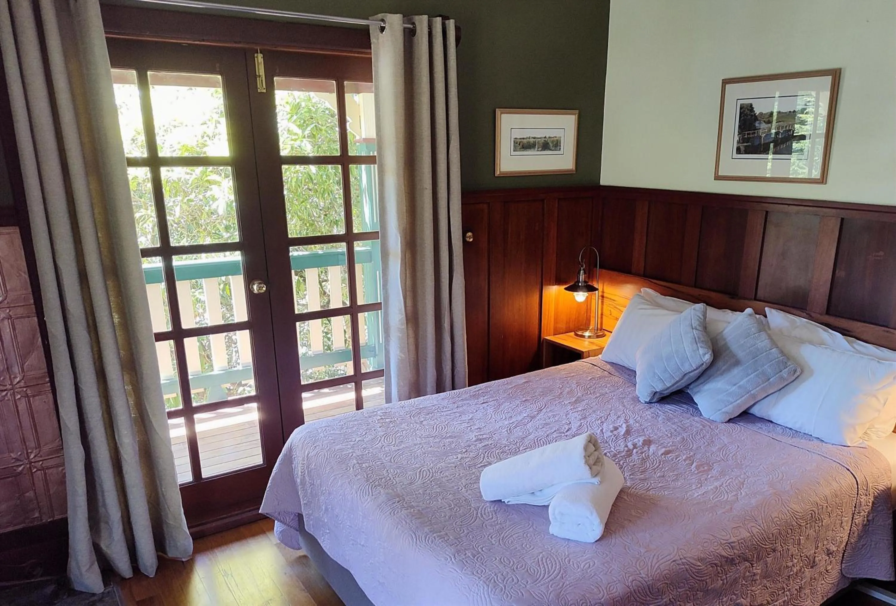 Bed in Bridgefield Guest House