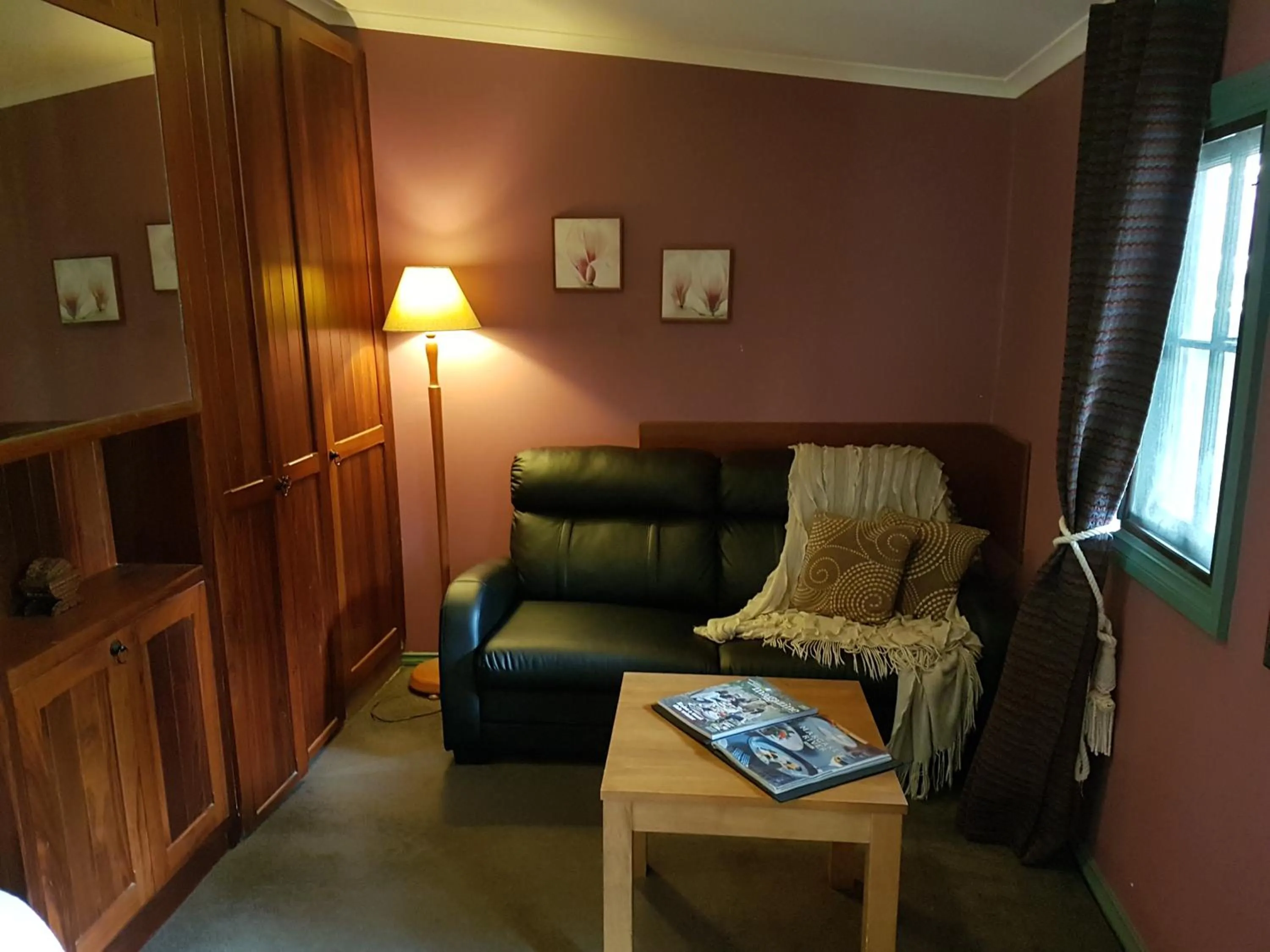 Bed in Bridgefield Guest House