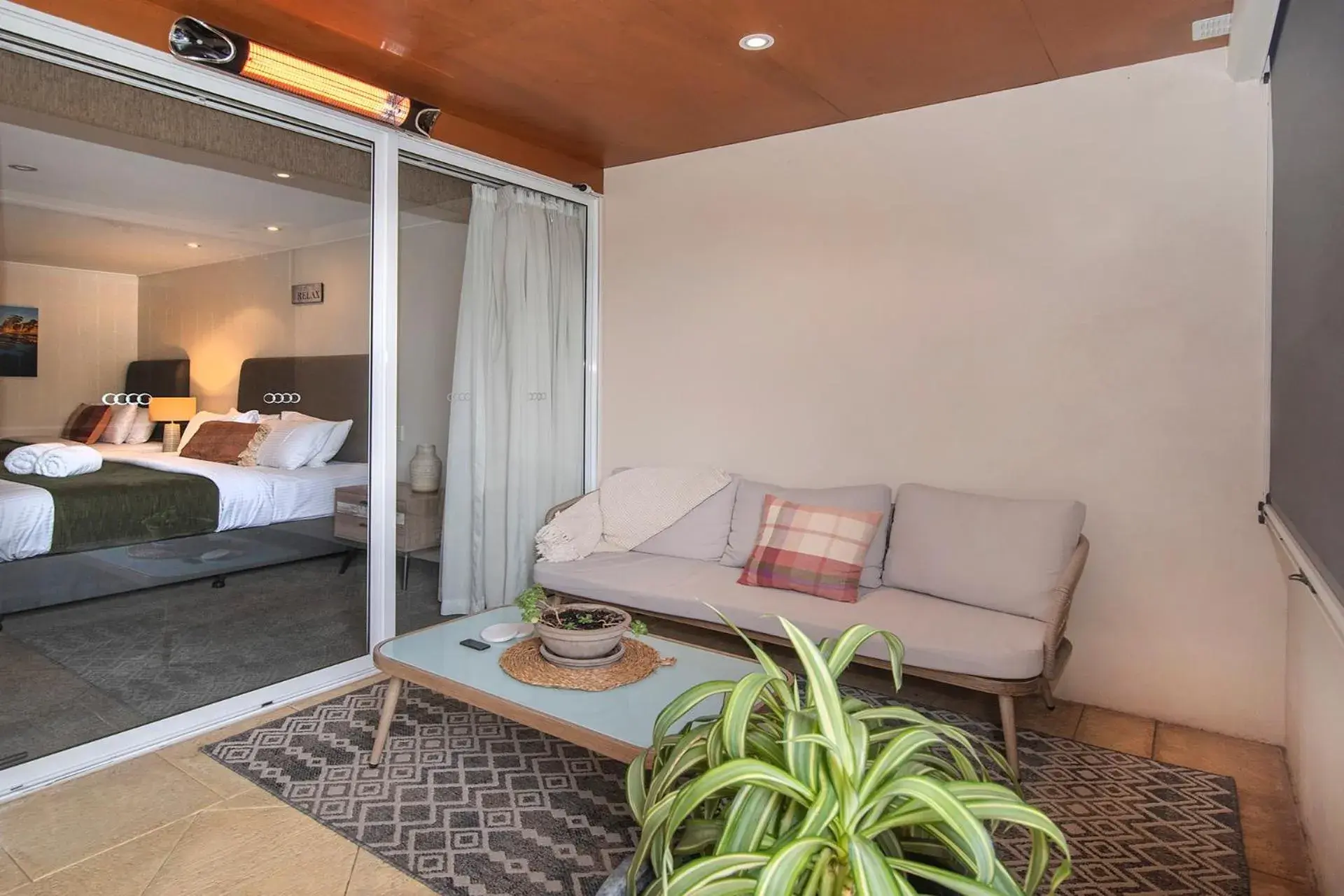 Inner courtyard view, Bed in Prideau's of Margaret River Inner courtyard view, Bed in Prideau's of Margaret River