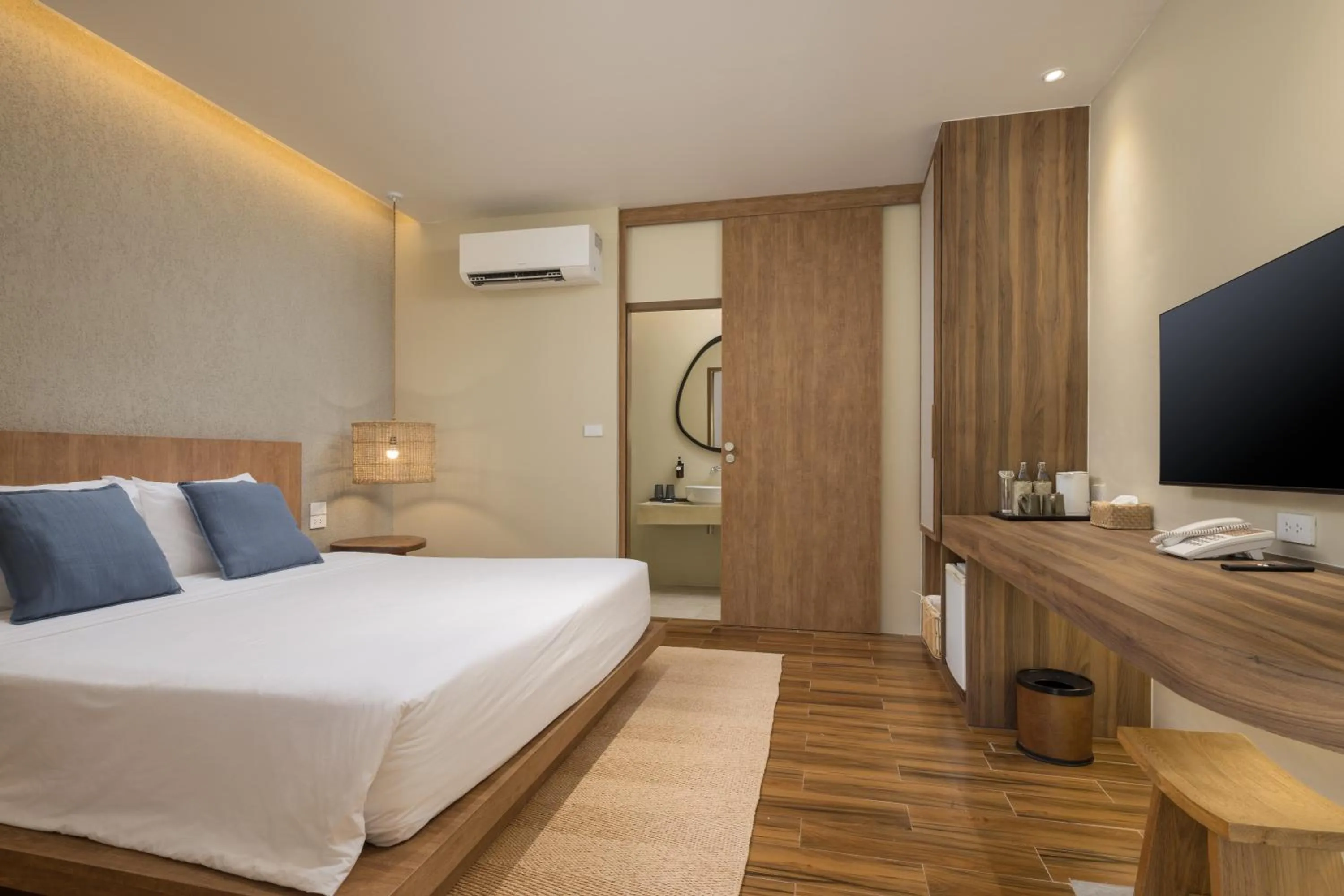 Bed in Phangan Bayshore Resort Koh Phangan