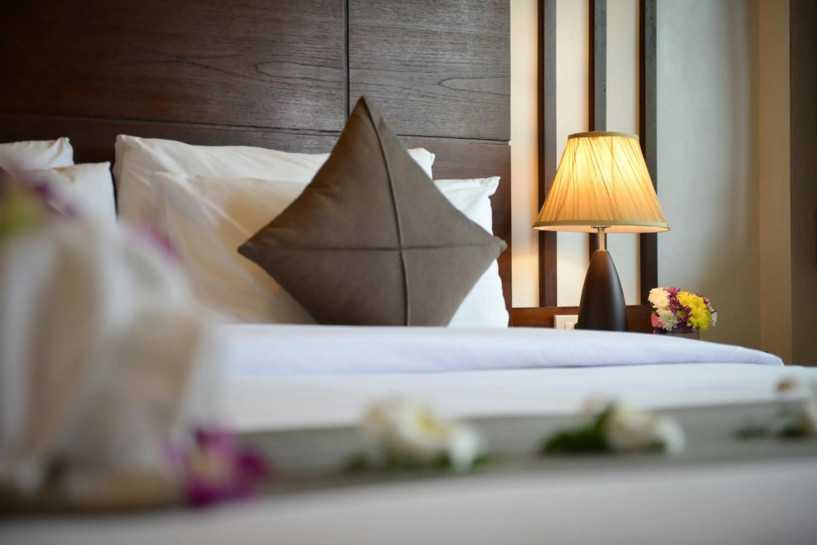 Bedroom, Bed in Phangan Bayshore Resort Koh Phangan