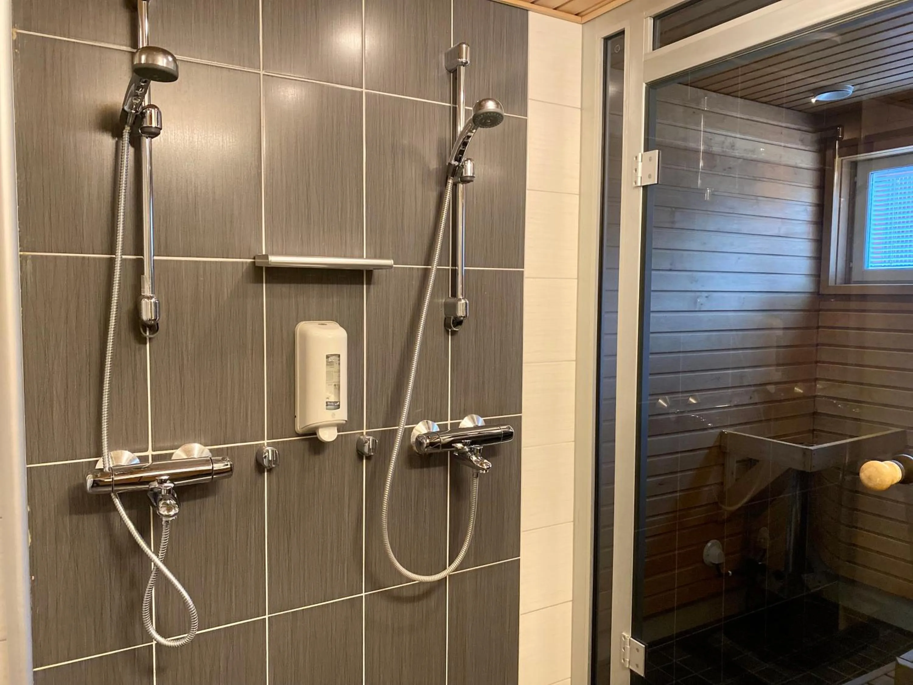 Shower in Apartments Tähtitahko