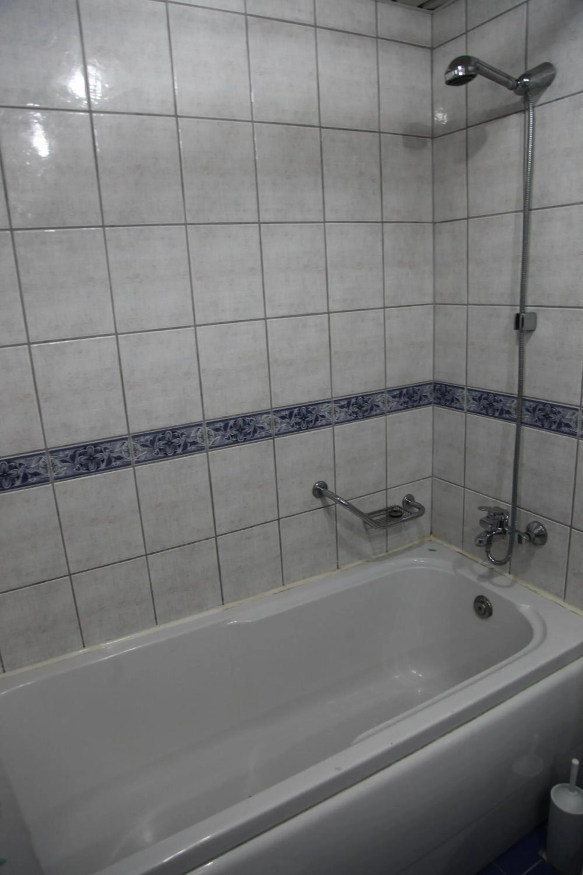 Bathroom in Alin Hotel