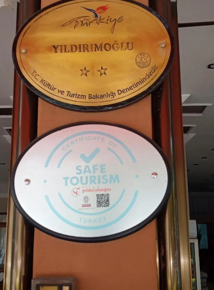 Logo/Certificate/Sign in Hotel Yildirimoglu