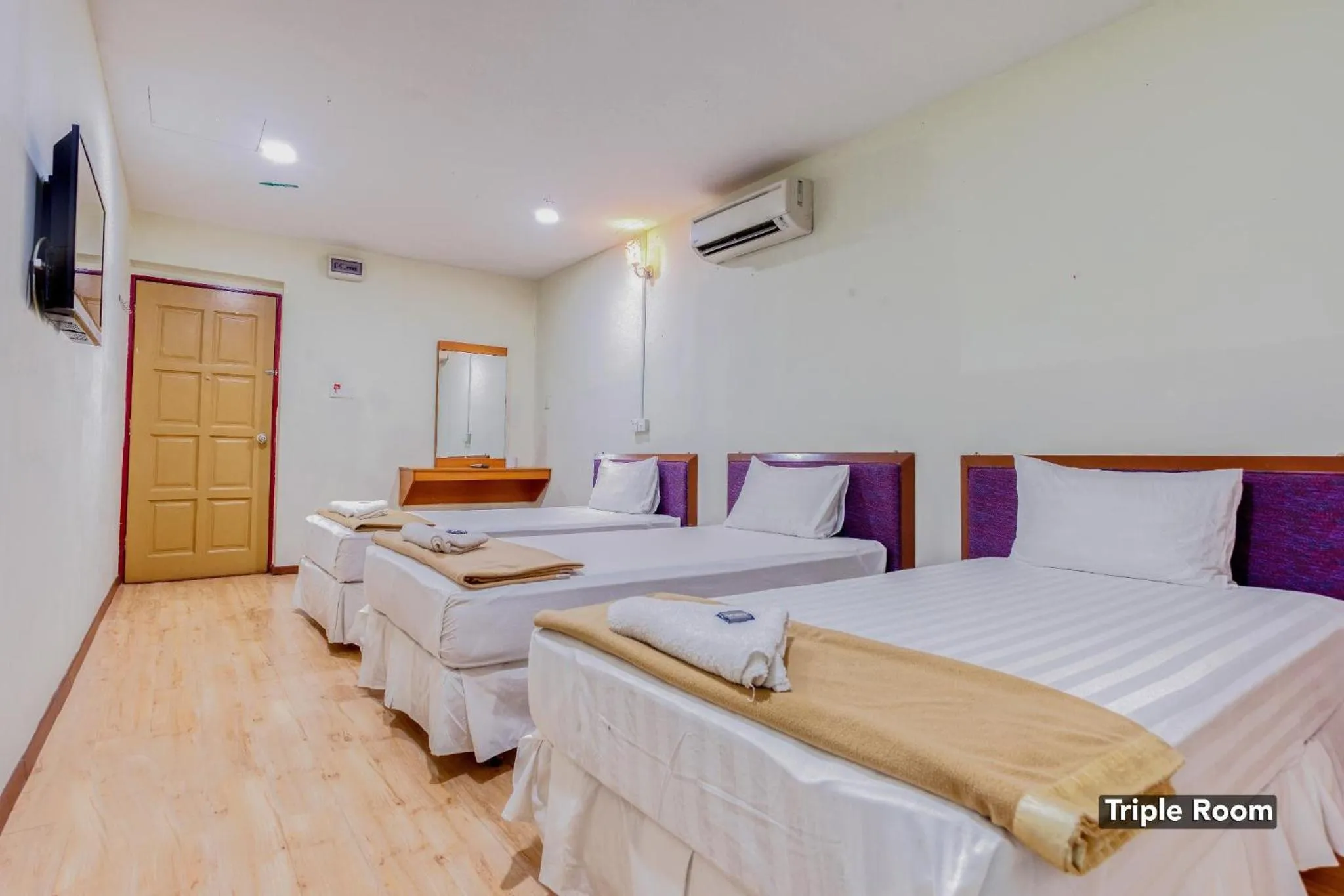 Bed in Hotel Sri Malim