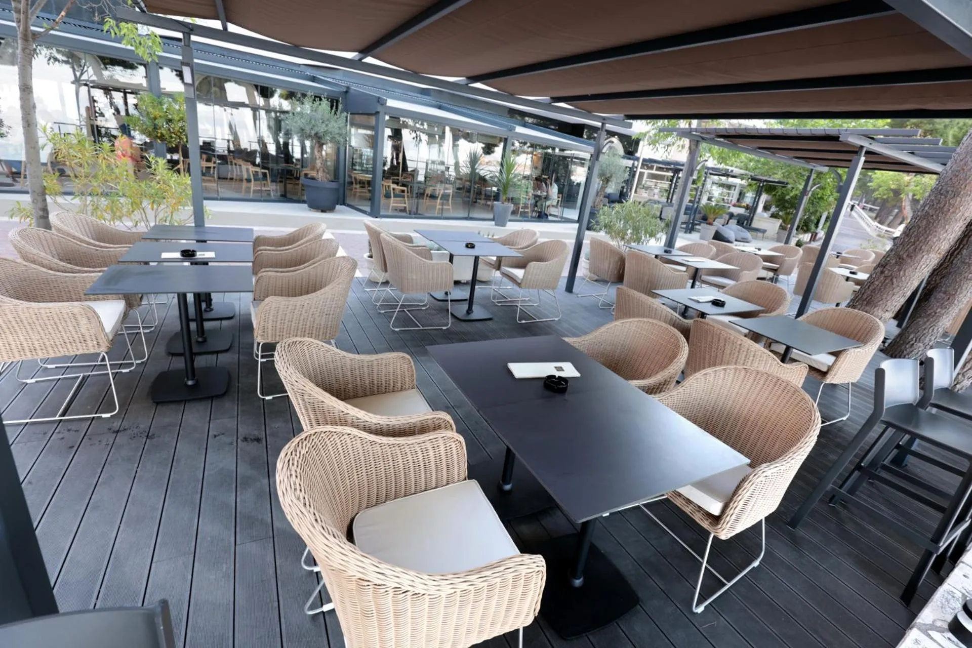 Restaurant/places to eat in Hotel Milenij