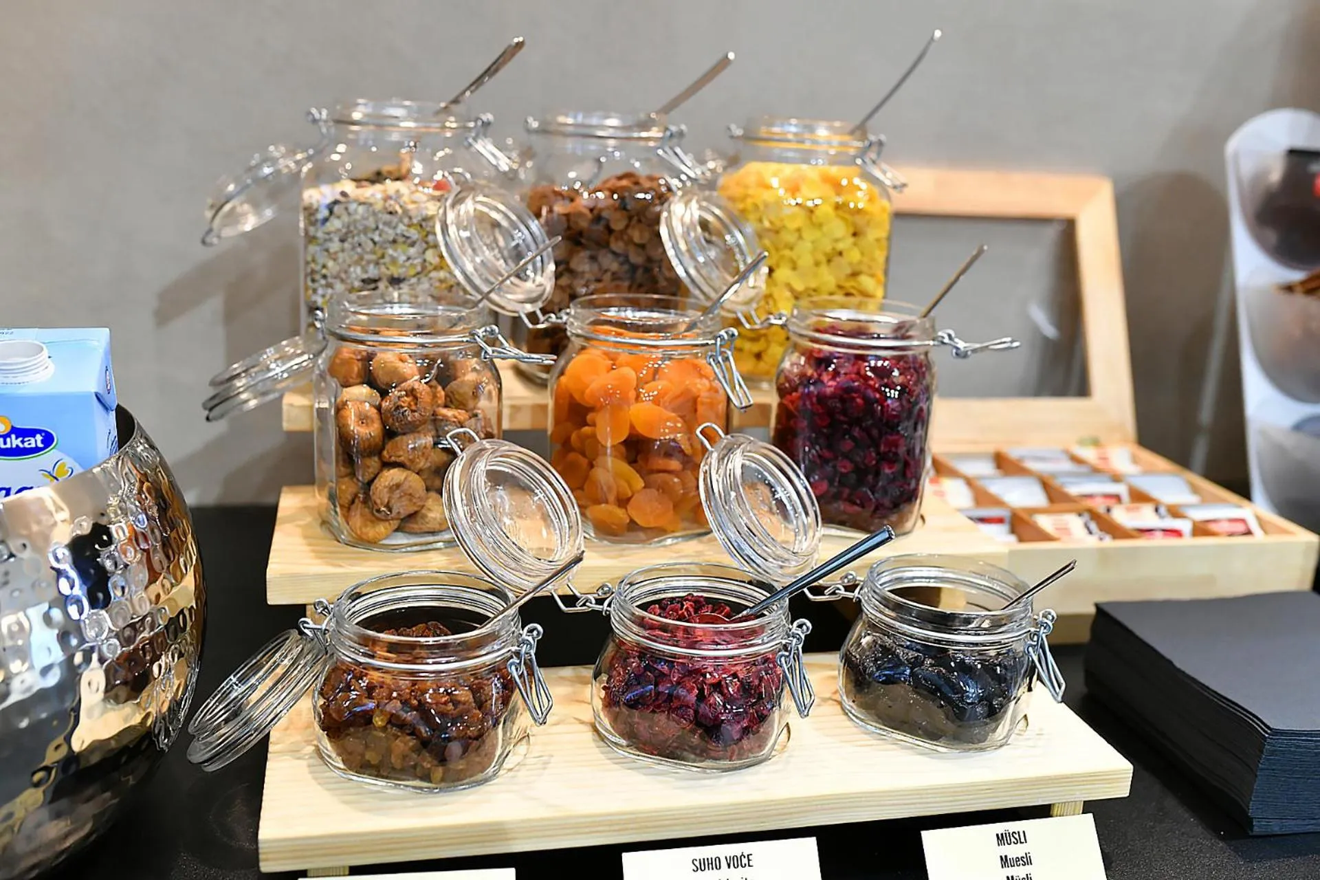 Buffet breakfast in Hotel Milenij