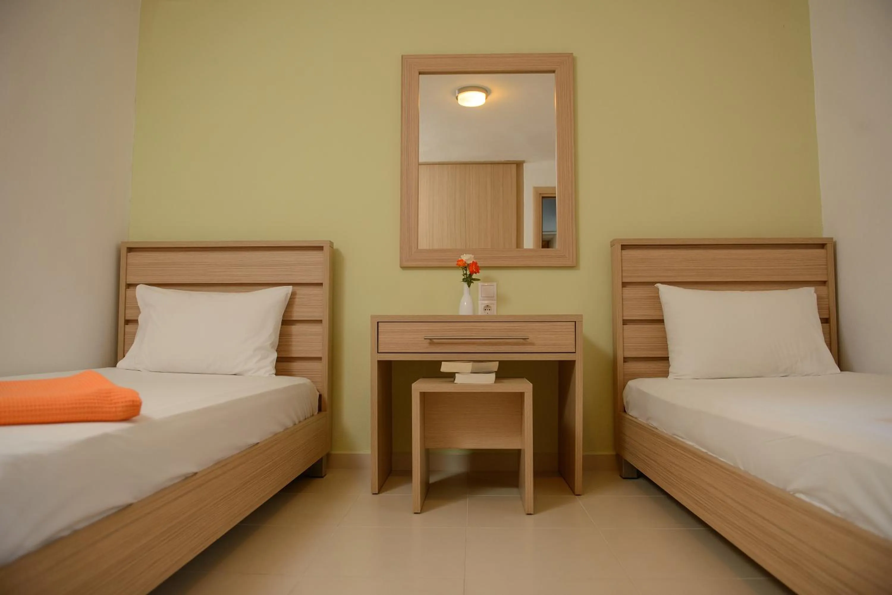 Bed in Lenikos Resort