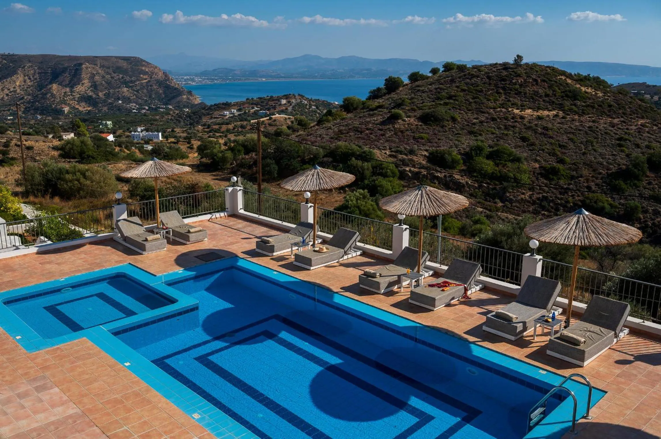 Lenikos Resort