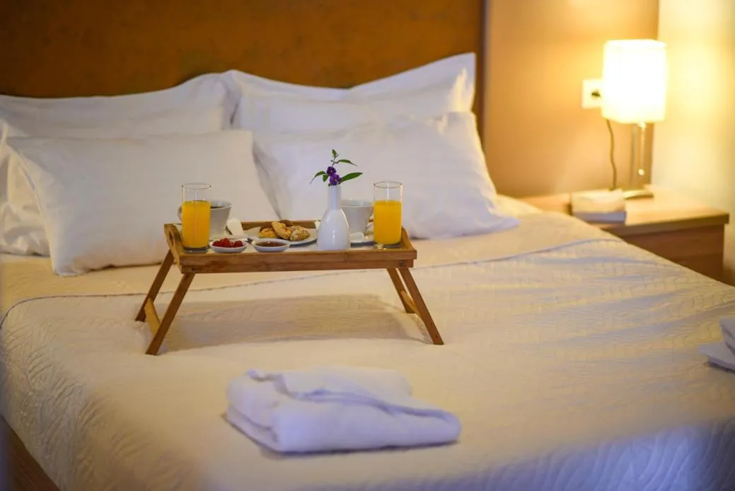 Bed in Lenikos Resort