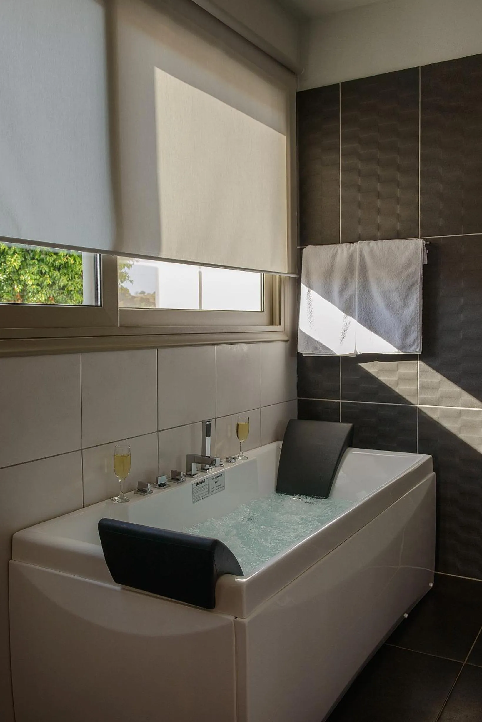 Bathroom, Bed in Lenikos Resort