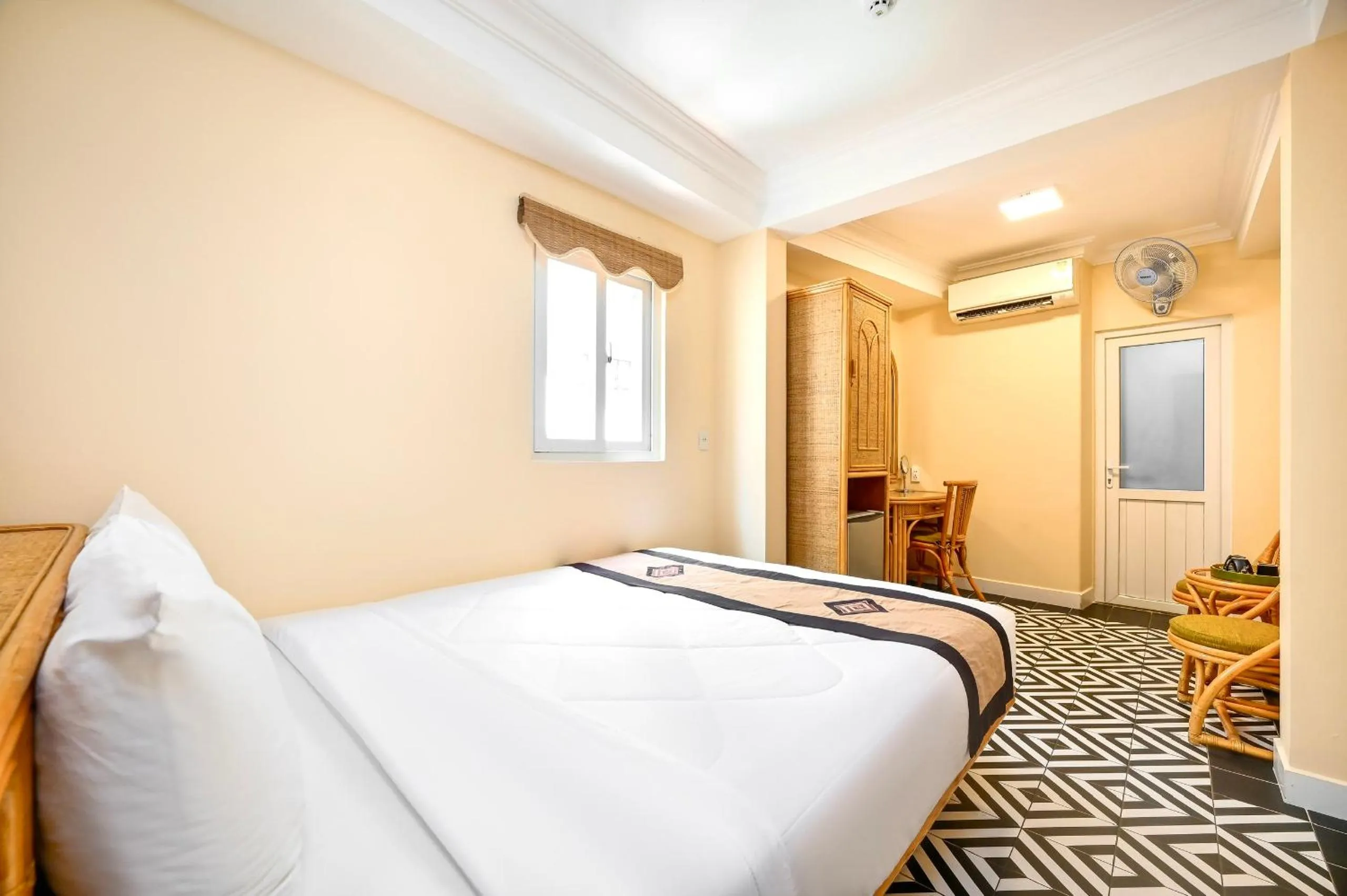 Bed in Spring House Saigon central park