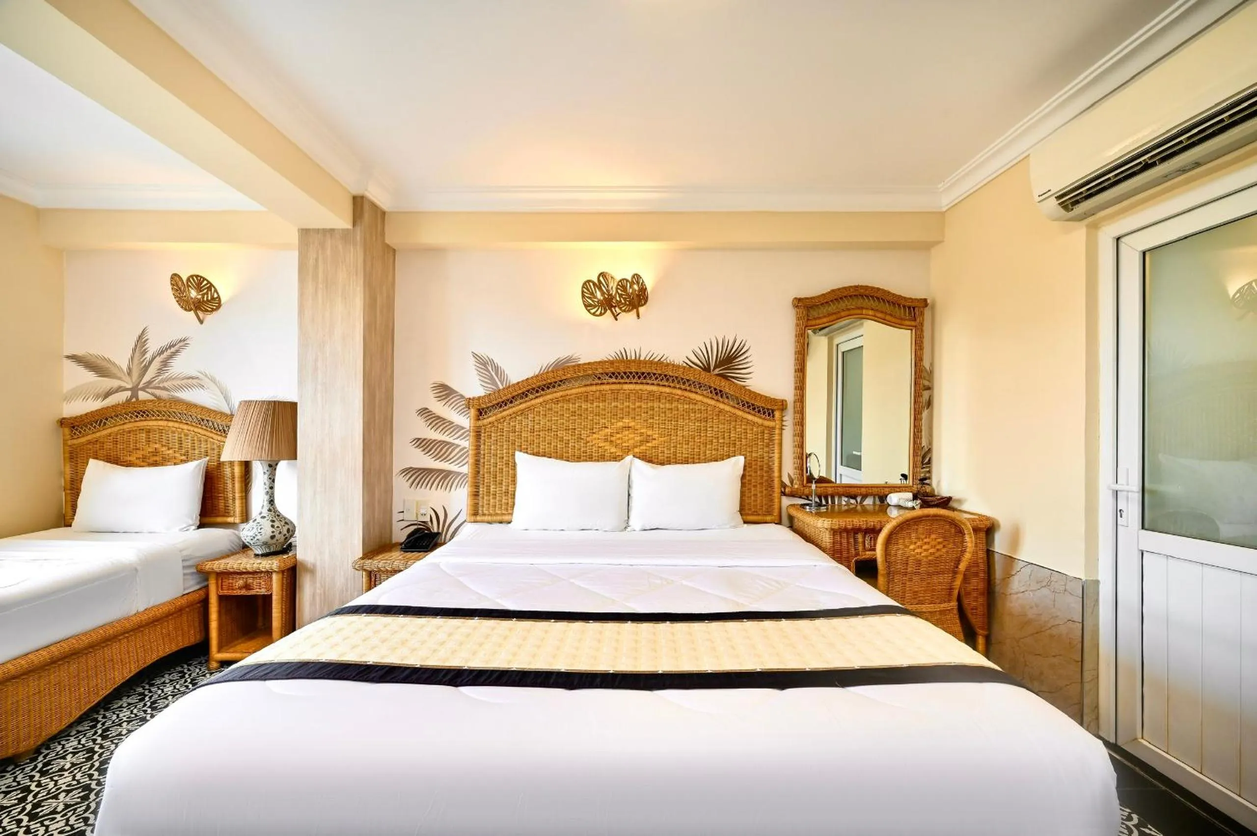 Bed in Spring House Saigon central park