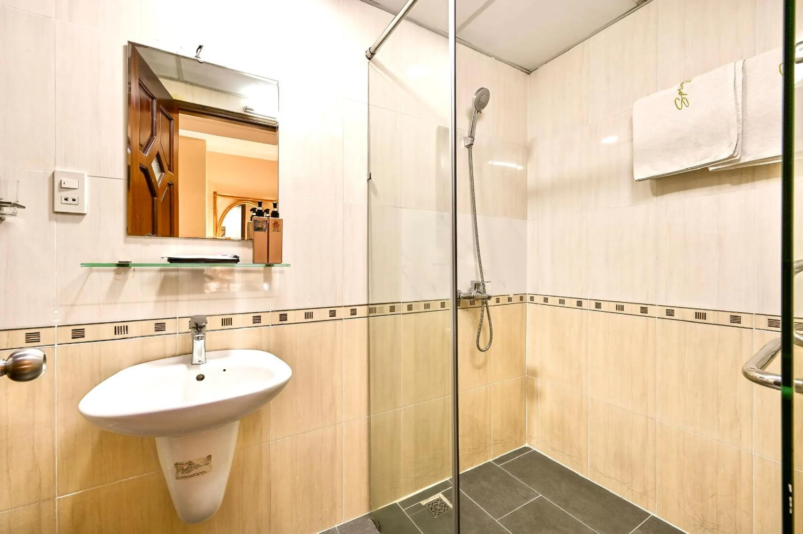 Spring House Saigon central park