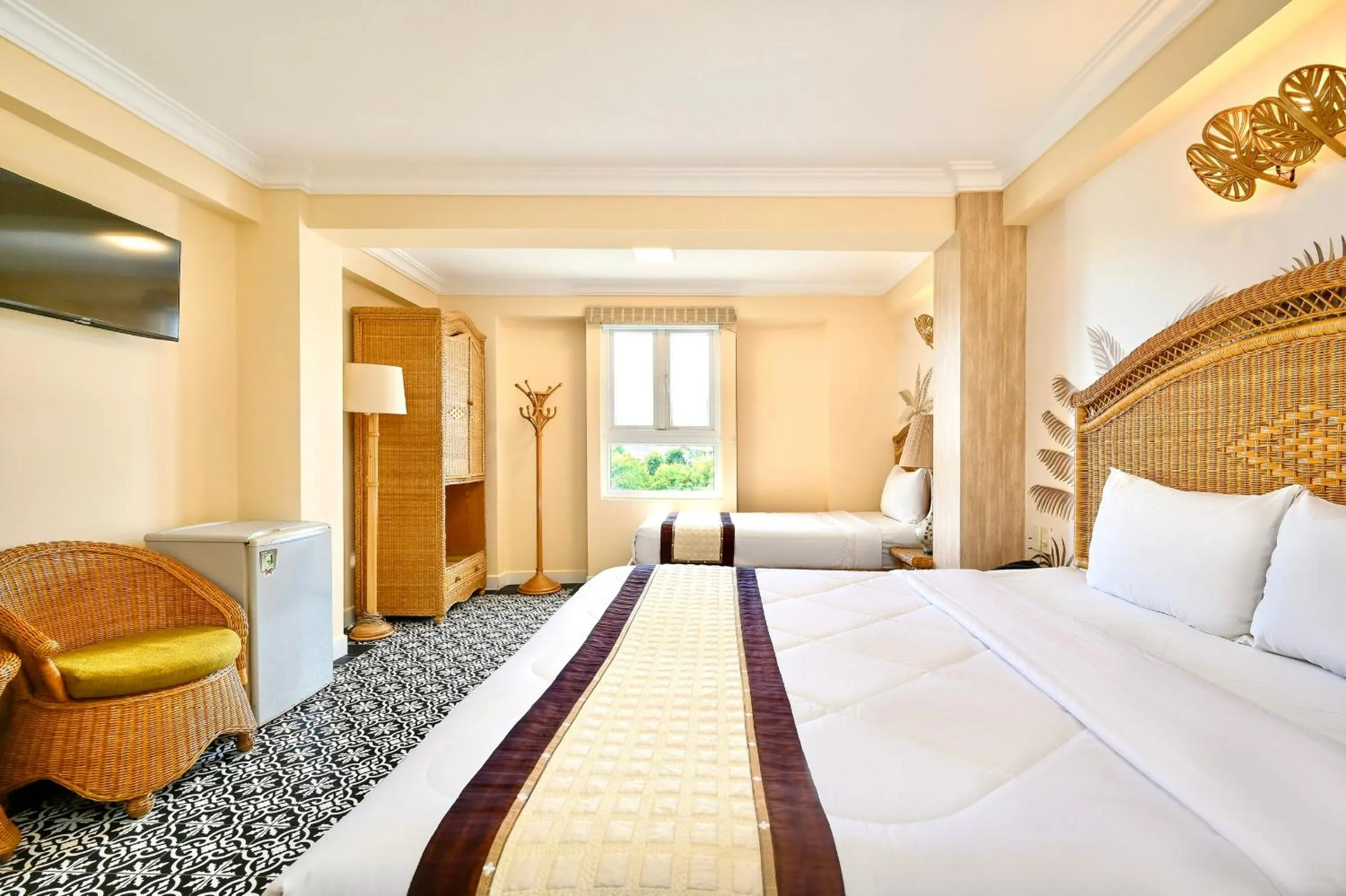 Bed in Spring House Saigon central park