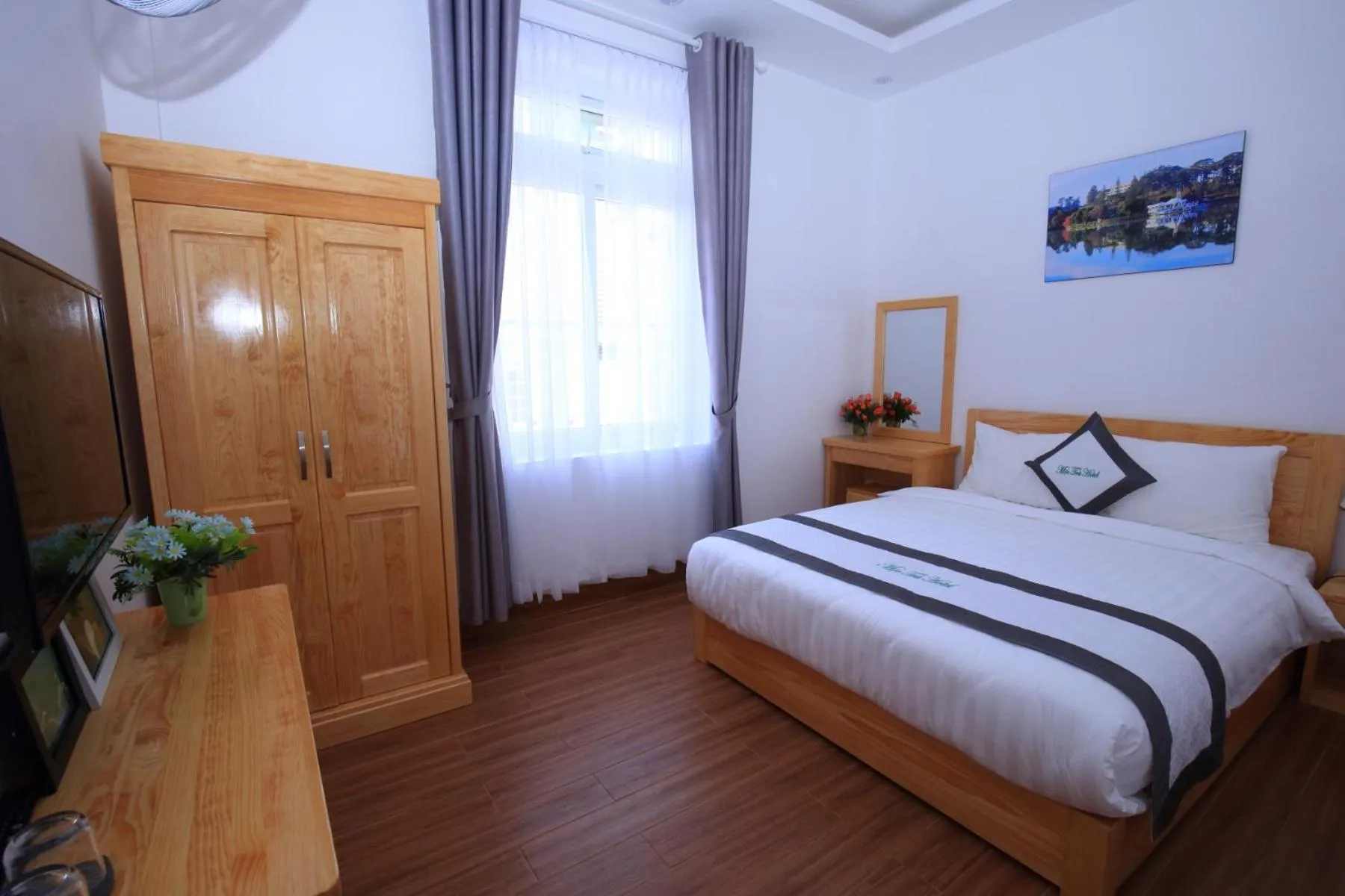 Photo of the whole room, Bed in Moc Tra Hotel