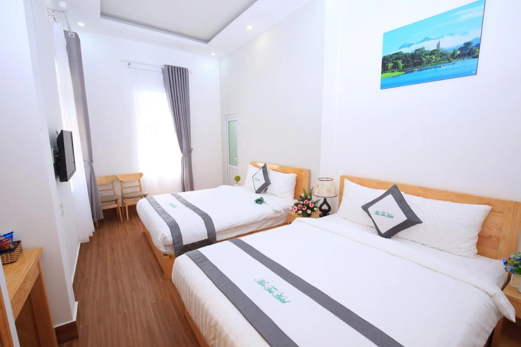 Photo of the whole room, Bed in Moc Tra Hotel