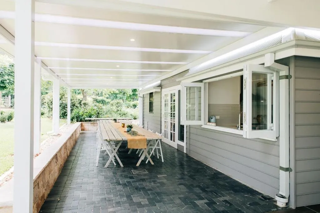 Property building in Chanticleer Gardens Barn cottage with a Pool