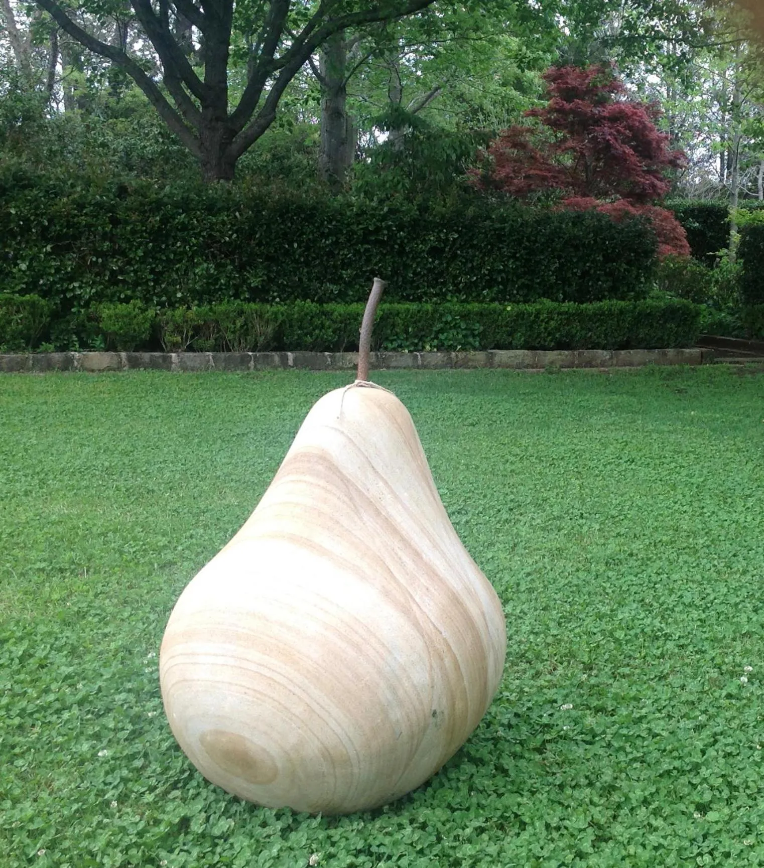 Chanticleer Gardens Barn cottage with a Pool