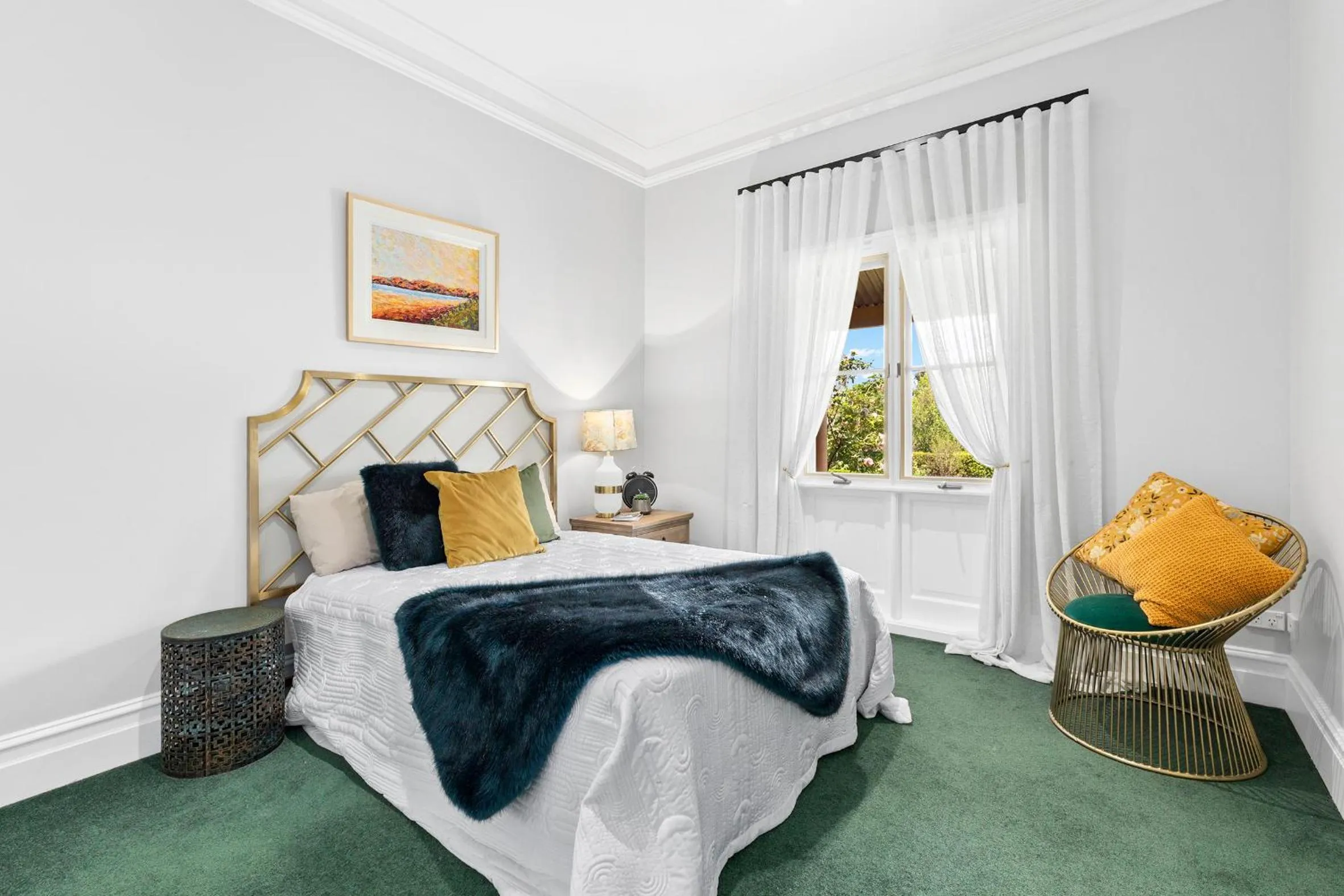 Property building in Chanticleer Gardens Barn cottage with a Pool