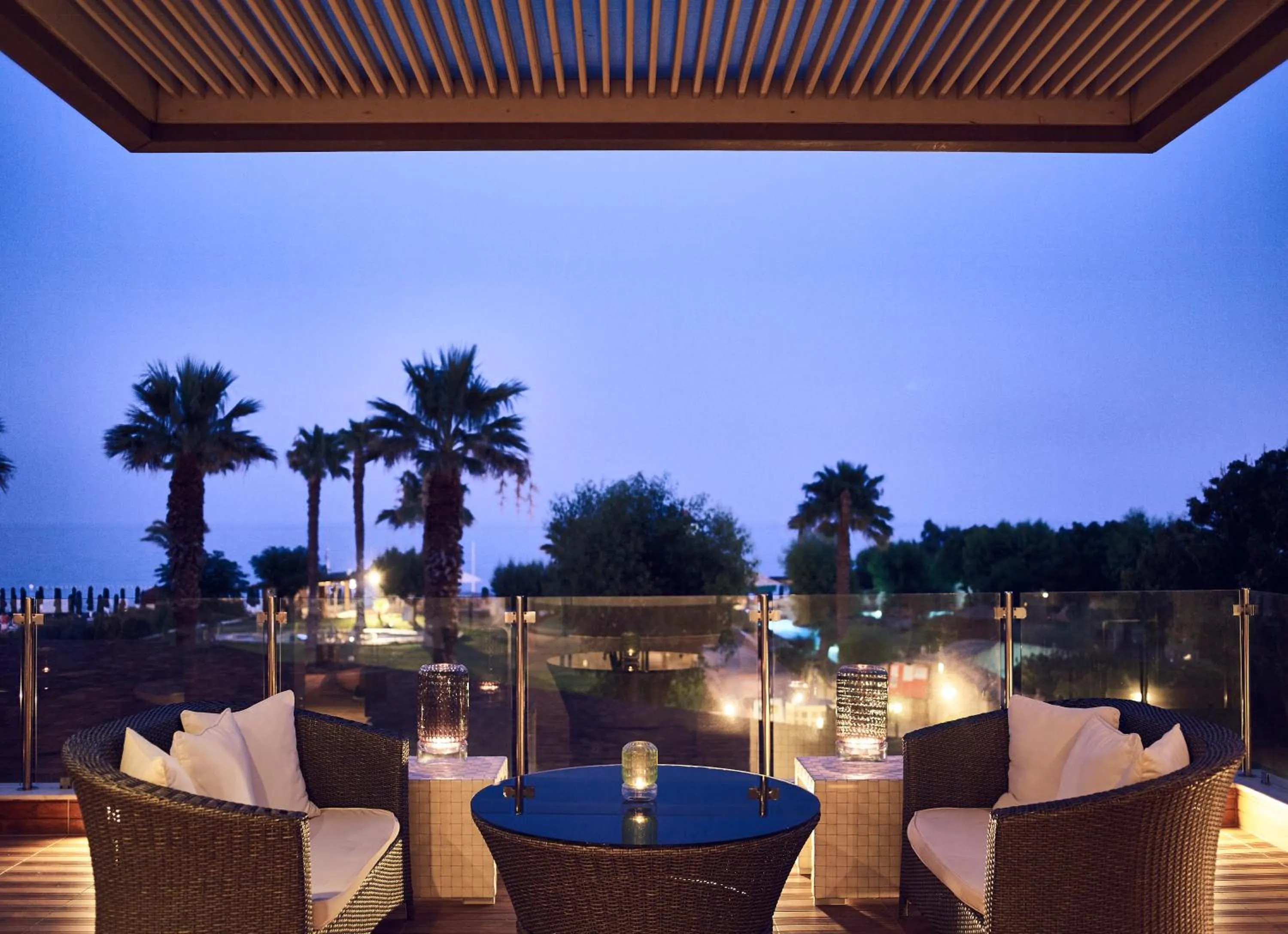 Lounge or bar in Esperos Palace Resort & Spa