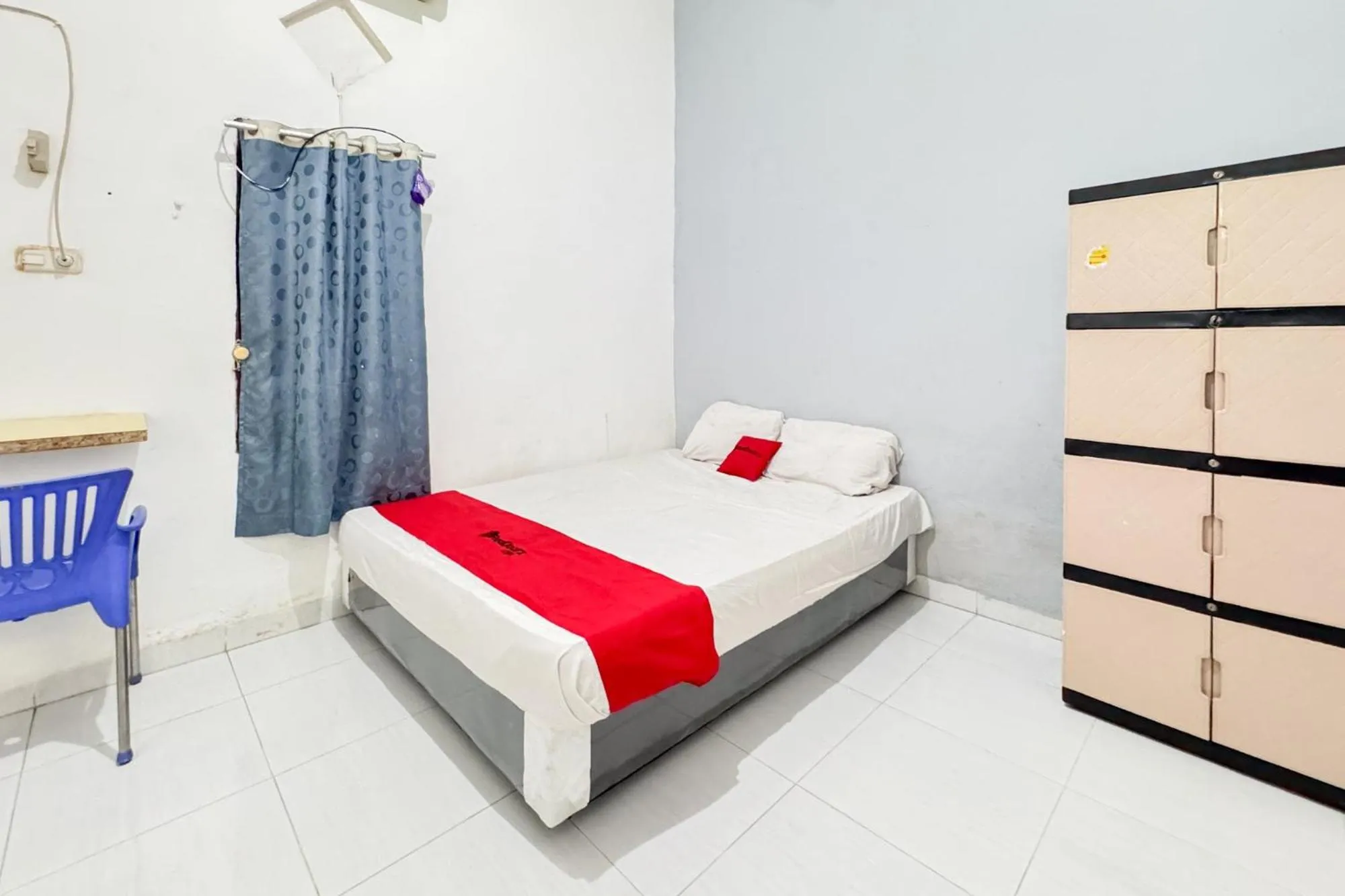 Bedroom, Bed in Wisma Hiro Pertiwi