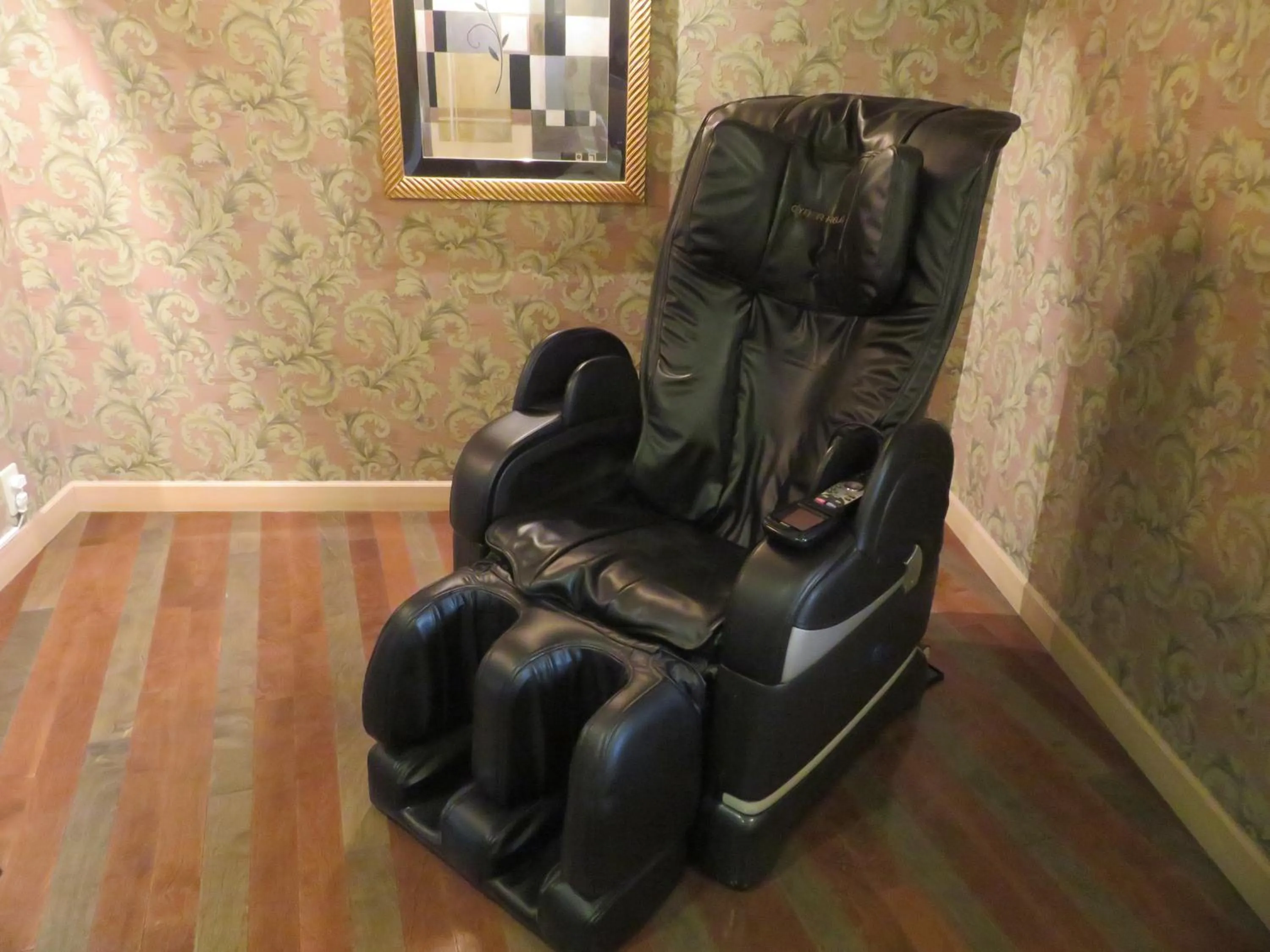 Photo of the whole room in Hotel AQUA Blue Yokosuka (Adult Only)