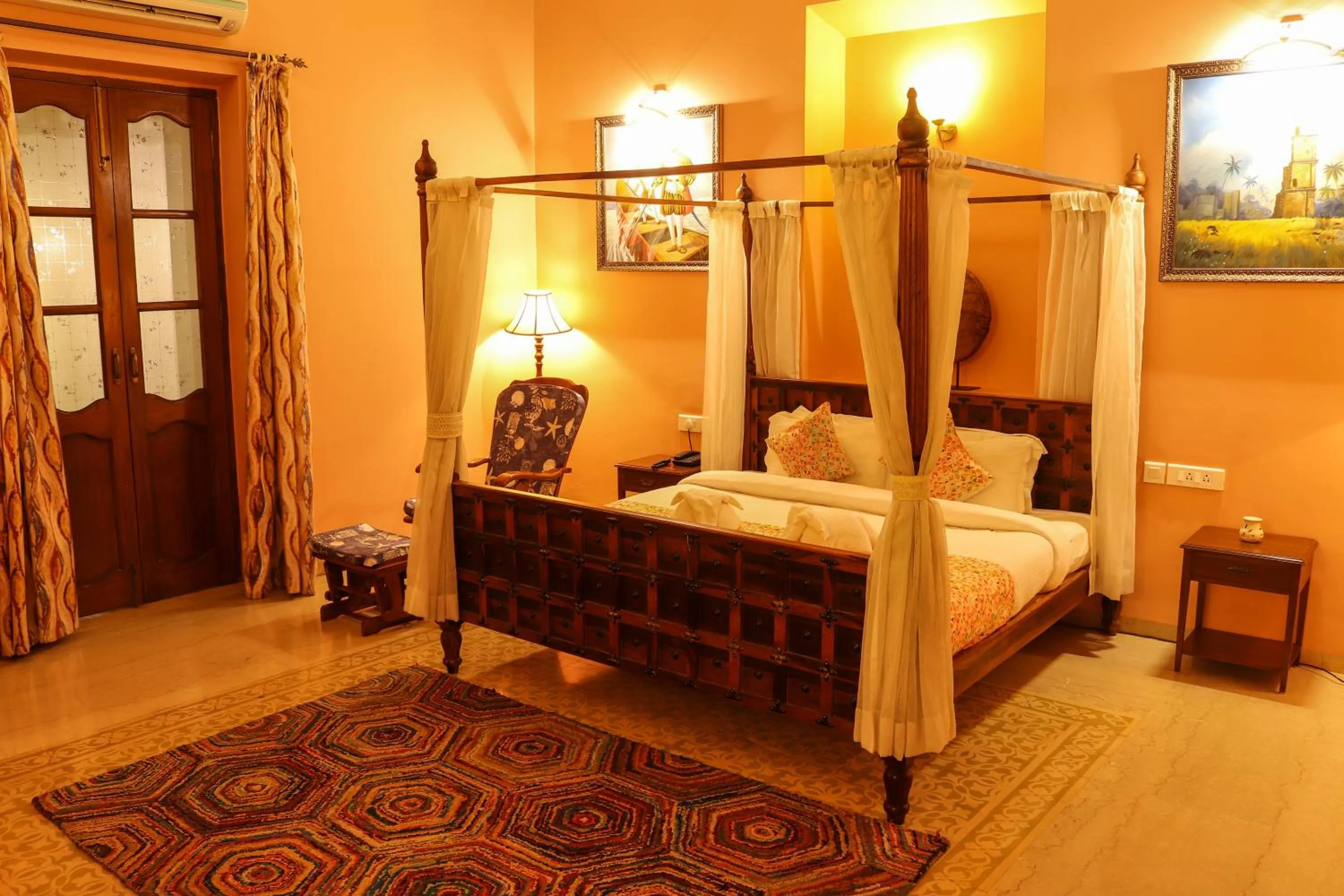 Bed in Surya Kiran Heritage Hotel