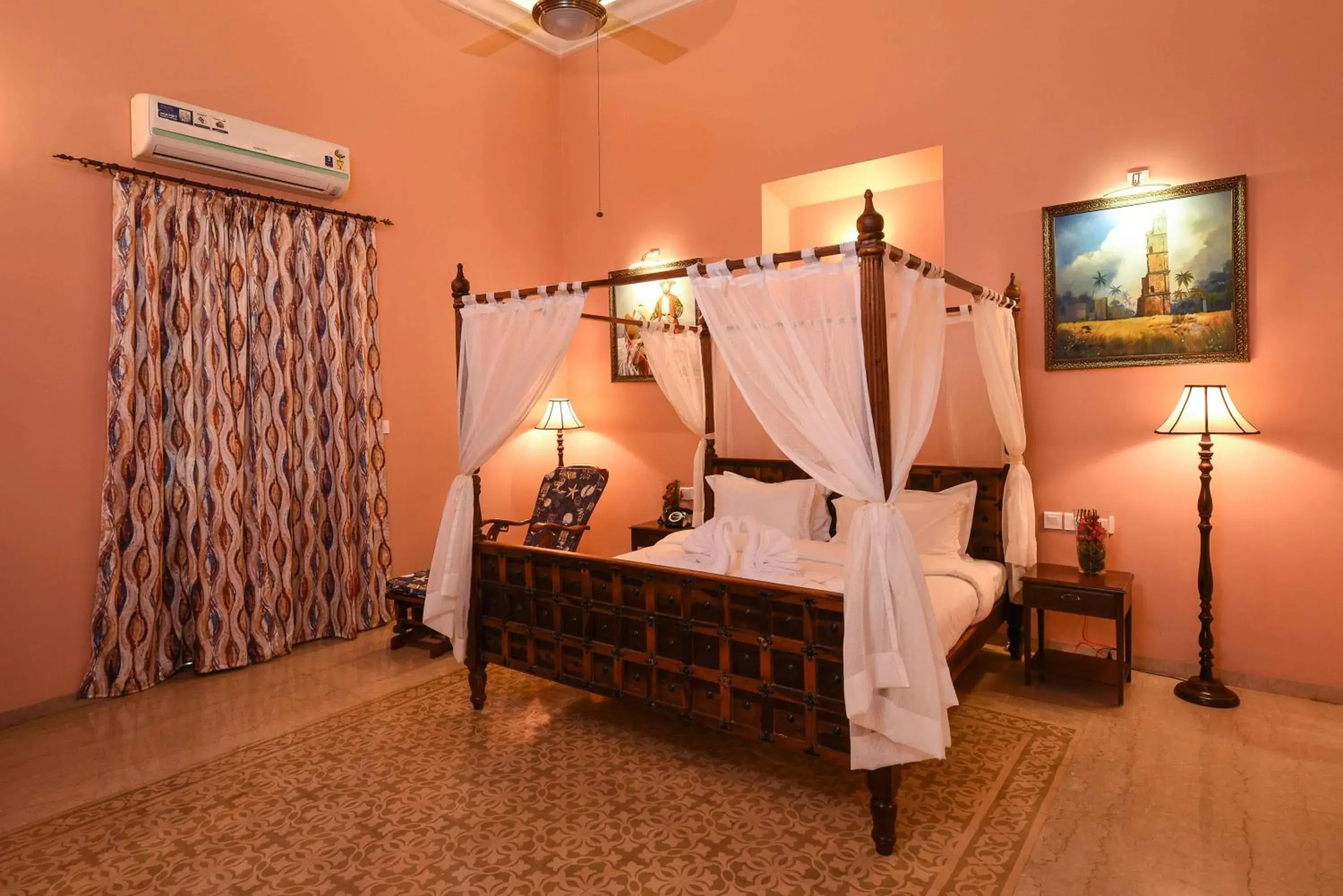 Bed in Surya Kiran Heritage Hotel Bed in Surya Kiran Heritage Hotel