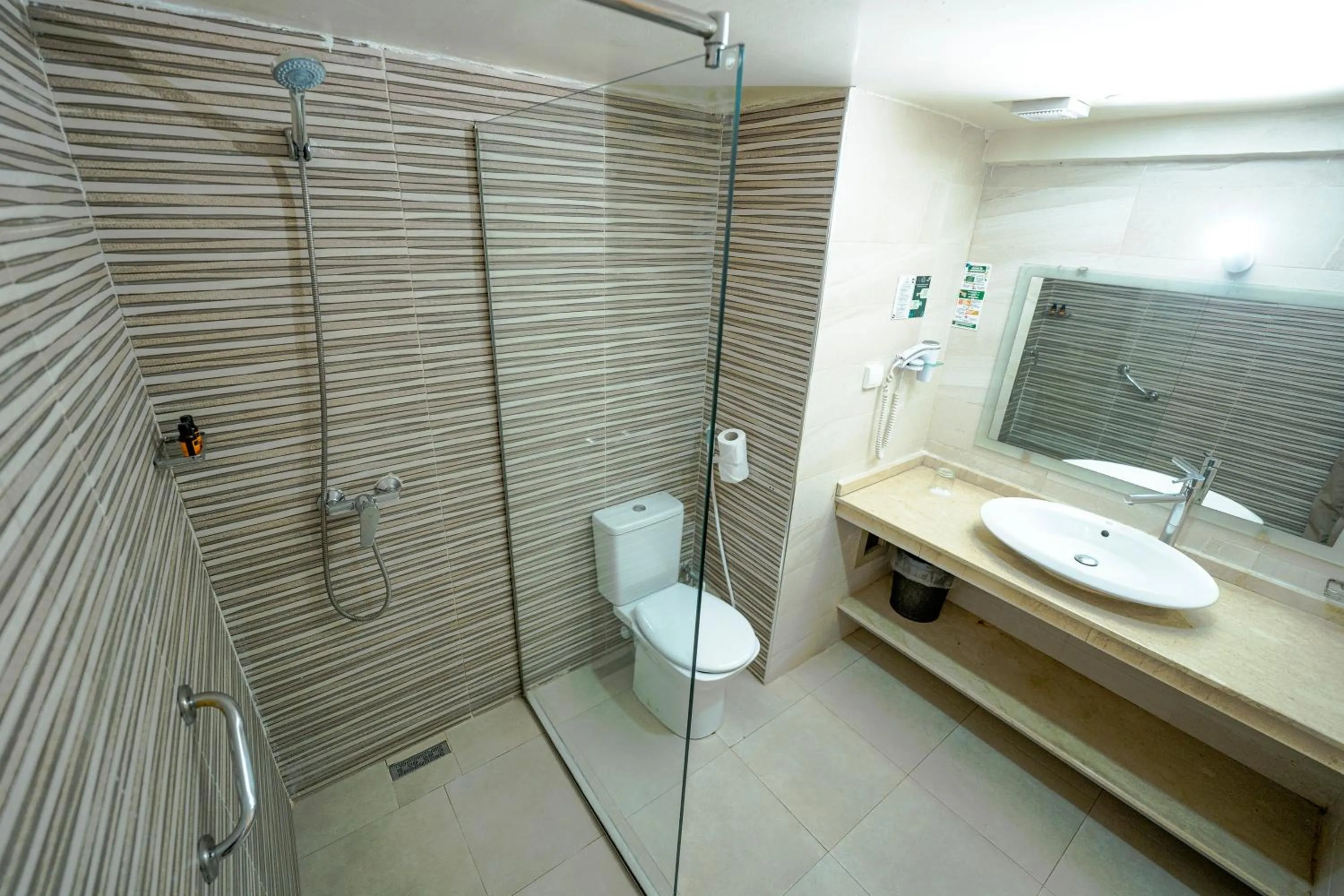 Shower in Hotel Argana Agadir