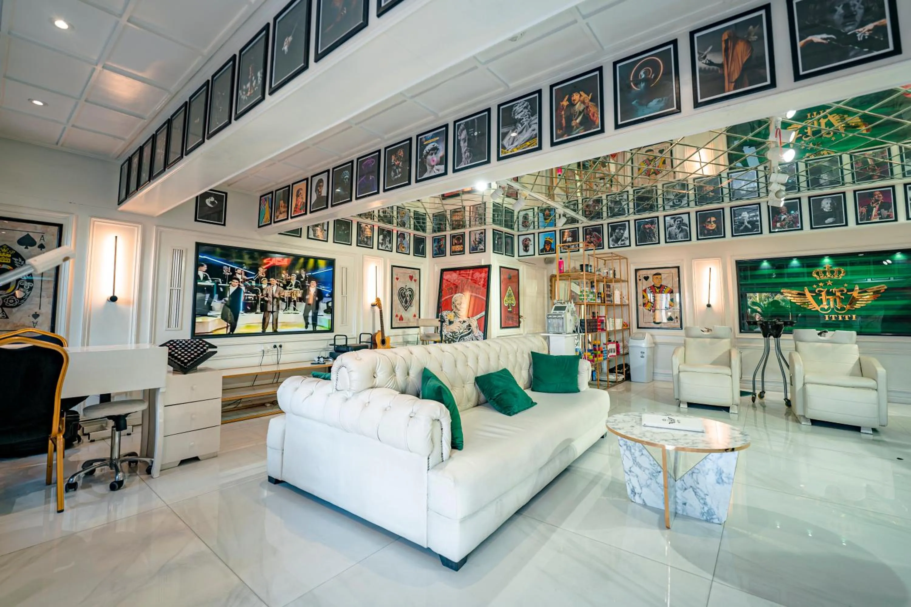 hair dresser in Hotel Argana Agadir